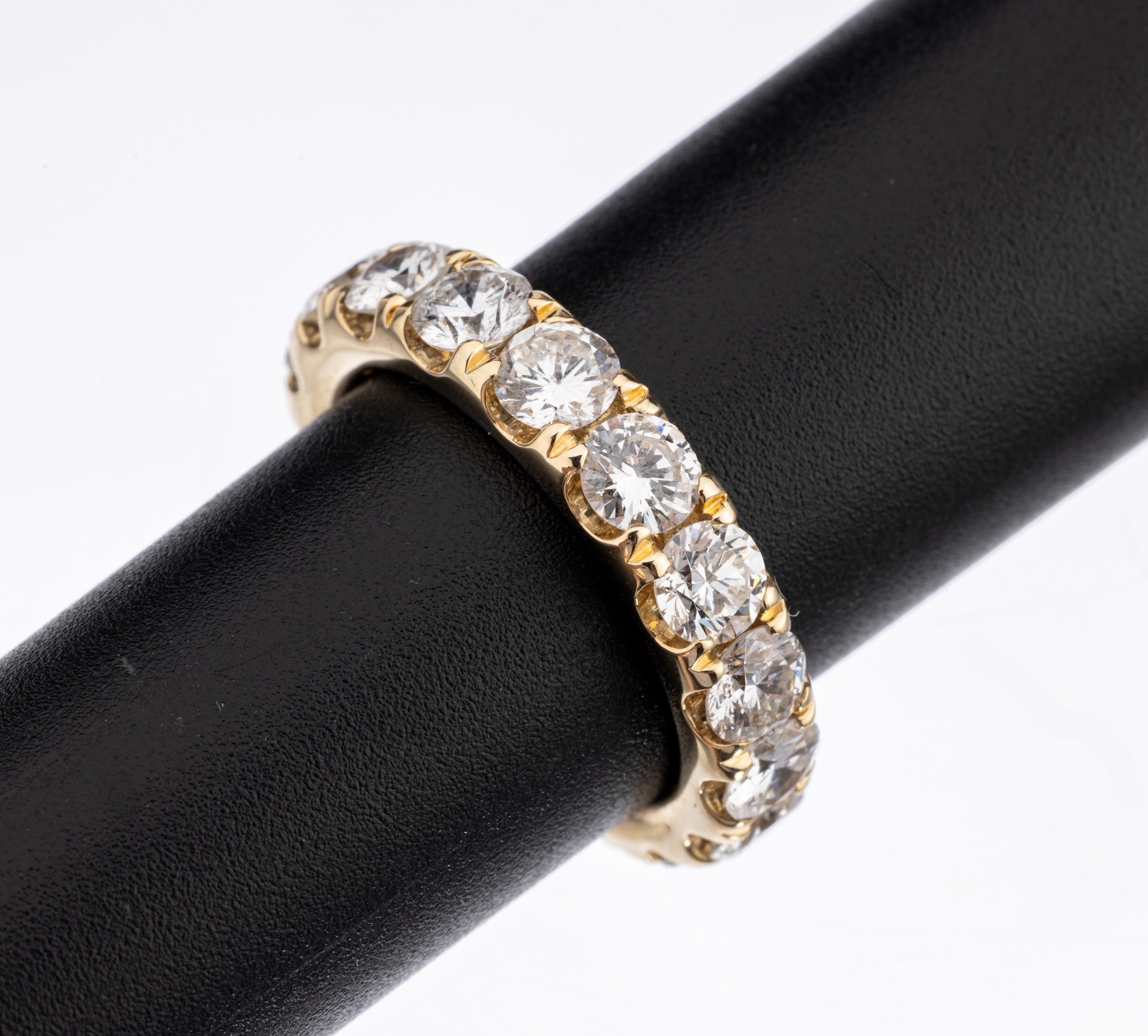 14 kt Gold Brillant-Memoryring, GG 585/000,17 Brillanten zus. ca. 4.20 ct (grav.) feines Weiss-l.get.Weiss/vs-p, RW 54, ca. 6.8 g