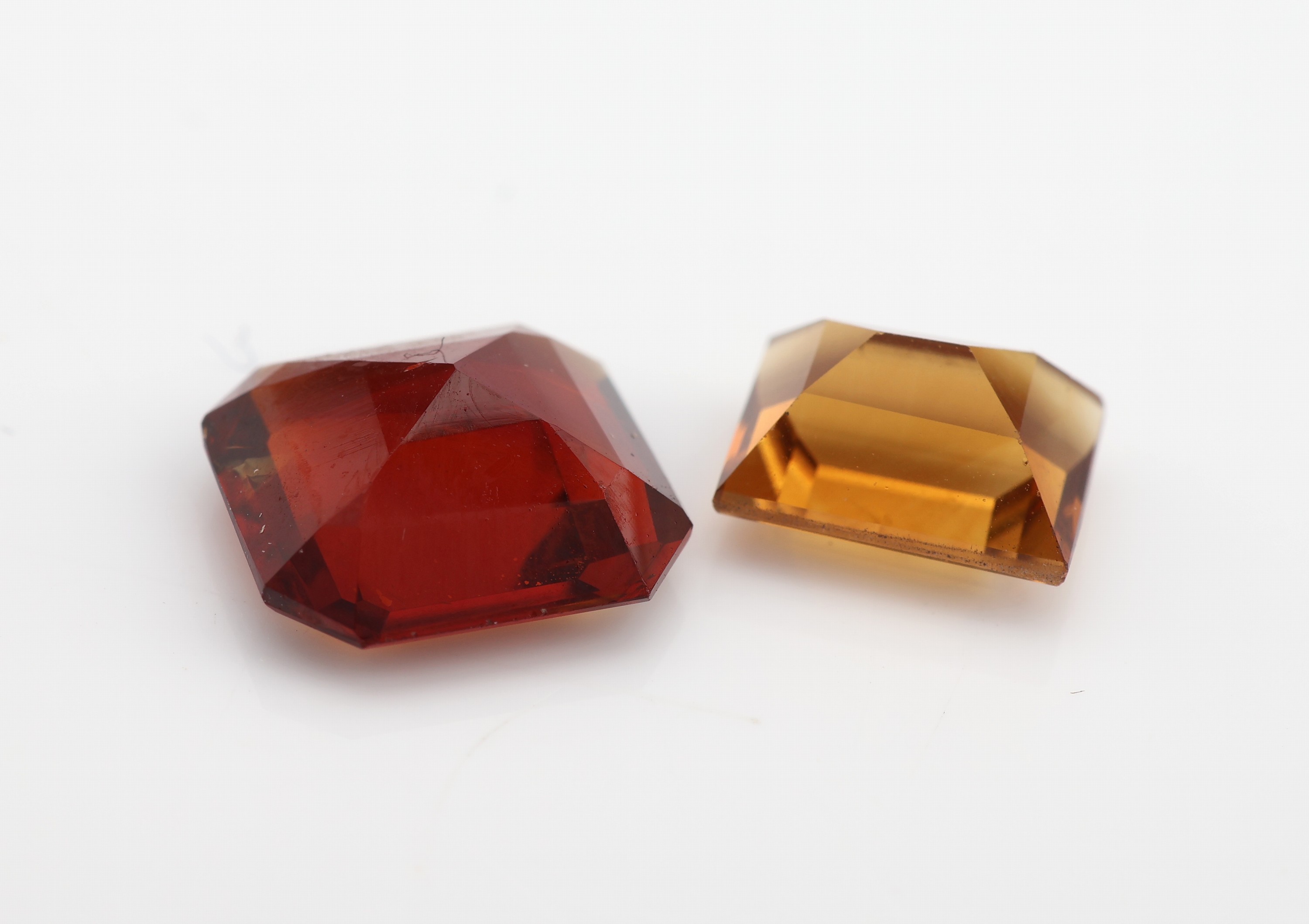 Detail b: Lot lose Citrine zus. 423.0 ct, versch. Brauntöne, versch. Schliffformen