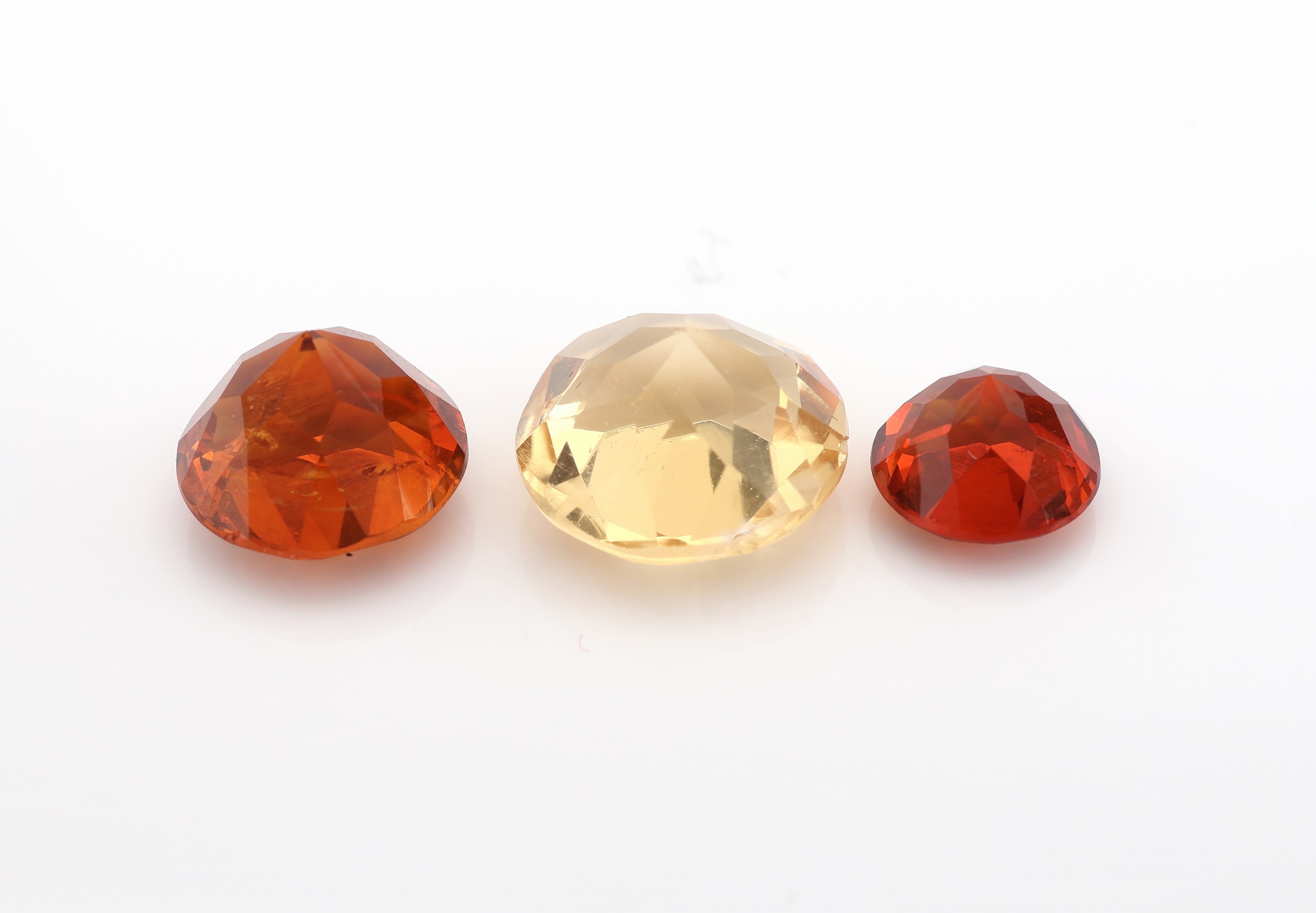 Detail b: Lot lose Citrine zus. 616.0 ct, versch. Brauntöne, versch. Schliffformen