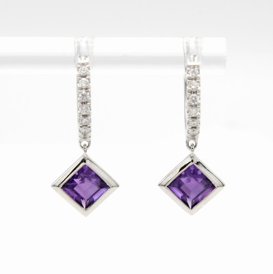 Image Paar Klappcreolen mit Amethysten und Brillanten, WG 750/000, 2 Amethyste zus. ca.1.22 ...