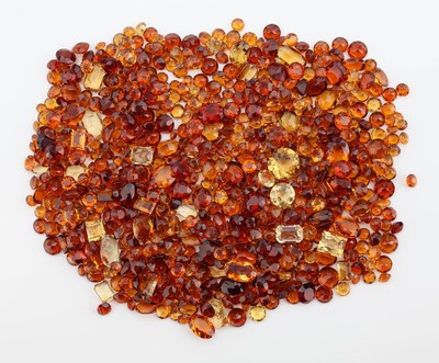 Image Lot loose citrines total 616.0 ct , different shades of brown, different shapes