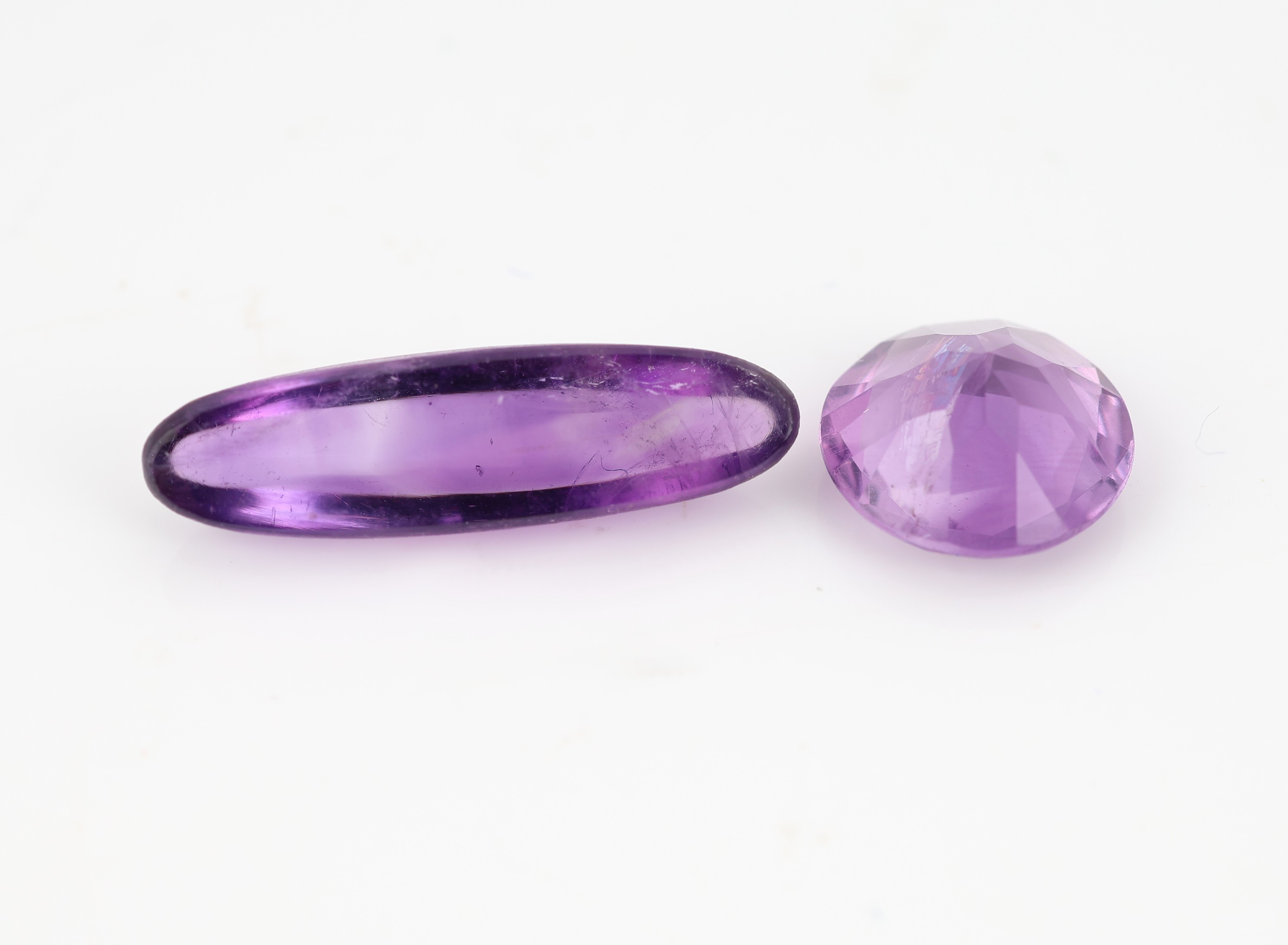 Detail b: Lot lose Amethyste zus. 694.0 ct, versch. Schliffformen