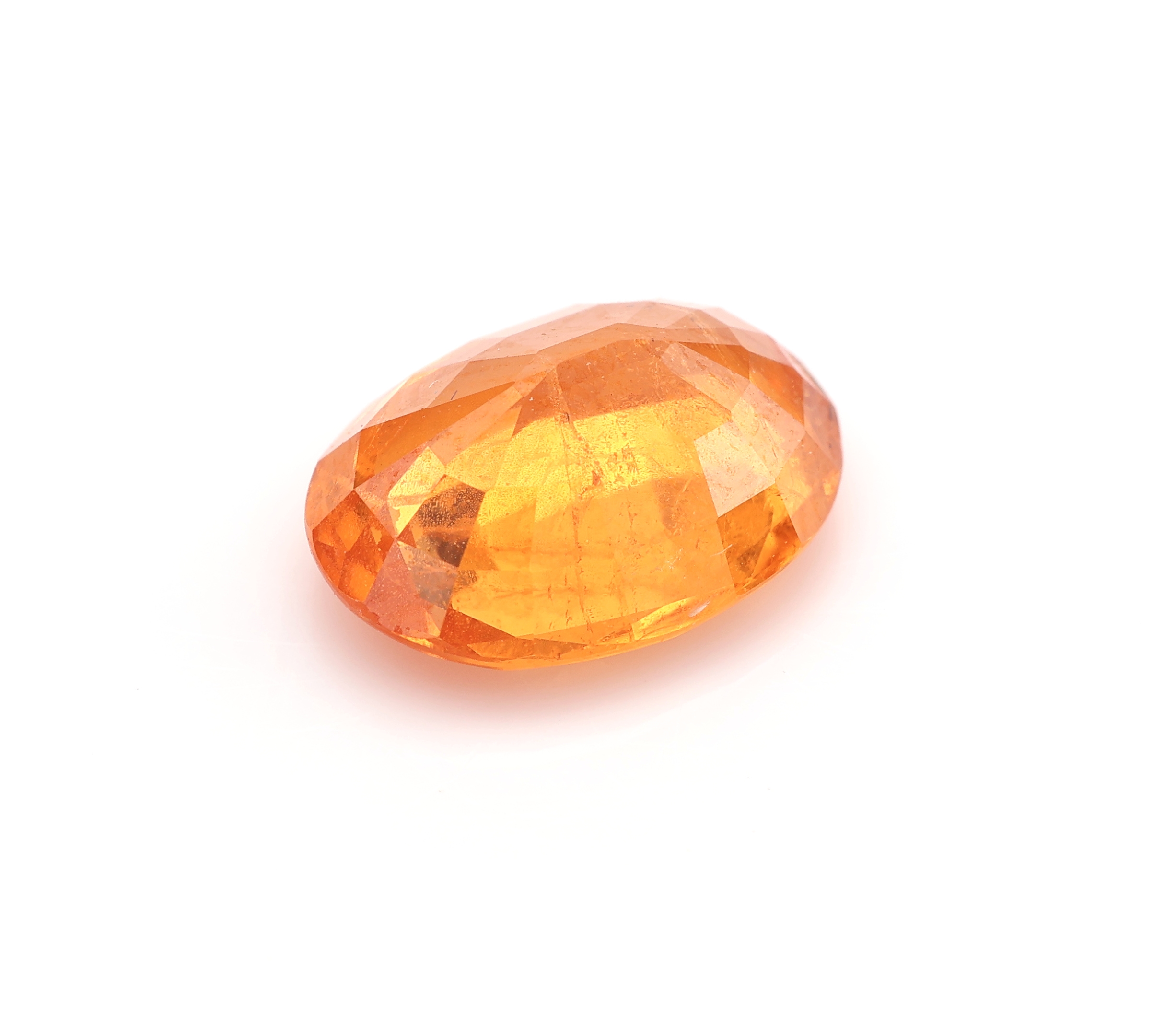 Detail a: Loser ovalfacett. Mandaringranat 3.12 ct, mit Zertifikat