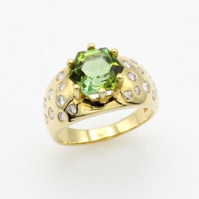 Image Ring mit Turmalin und Brillanten, GG 585/000, grüner Turmalin im Hexagonschliff ca. ...
