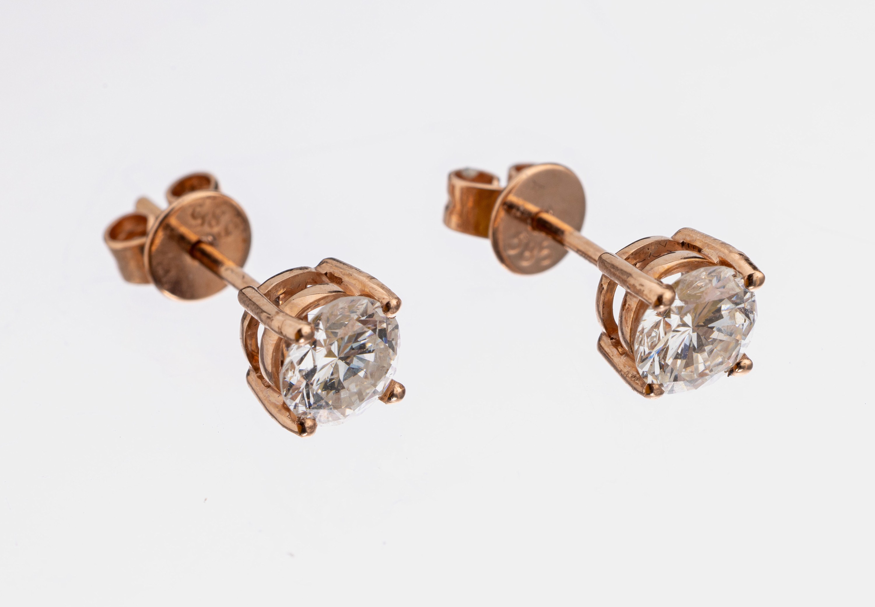 Paar 14 kt Gold Brillant-Ohrstecker, RG 585/000, 2 Brillanten zus. ca. 1.0 ct Weiß/vs-si