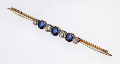 Image 14 kt gold diamond-sapphire-brooch, approx. 1920 , YG 585/000, obverse platinum, 4 old ...