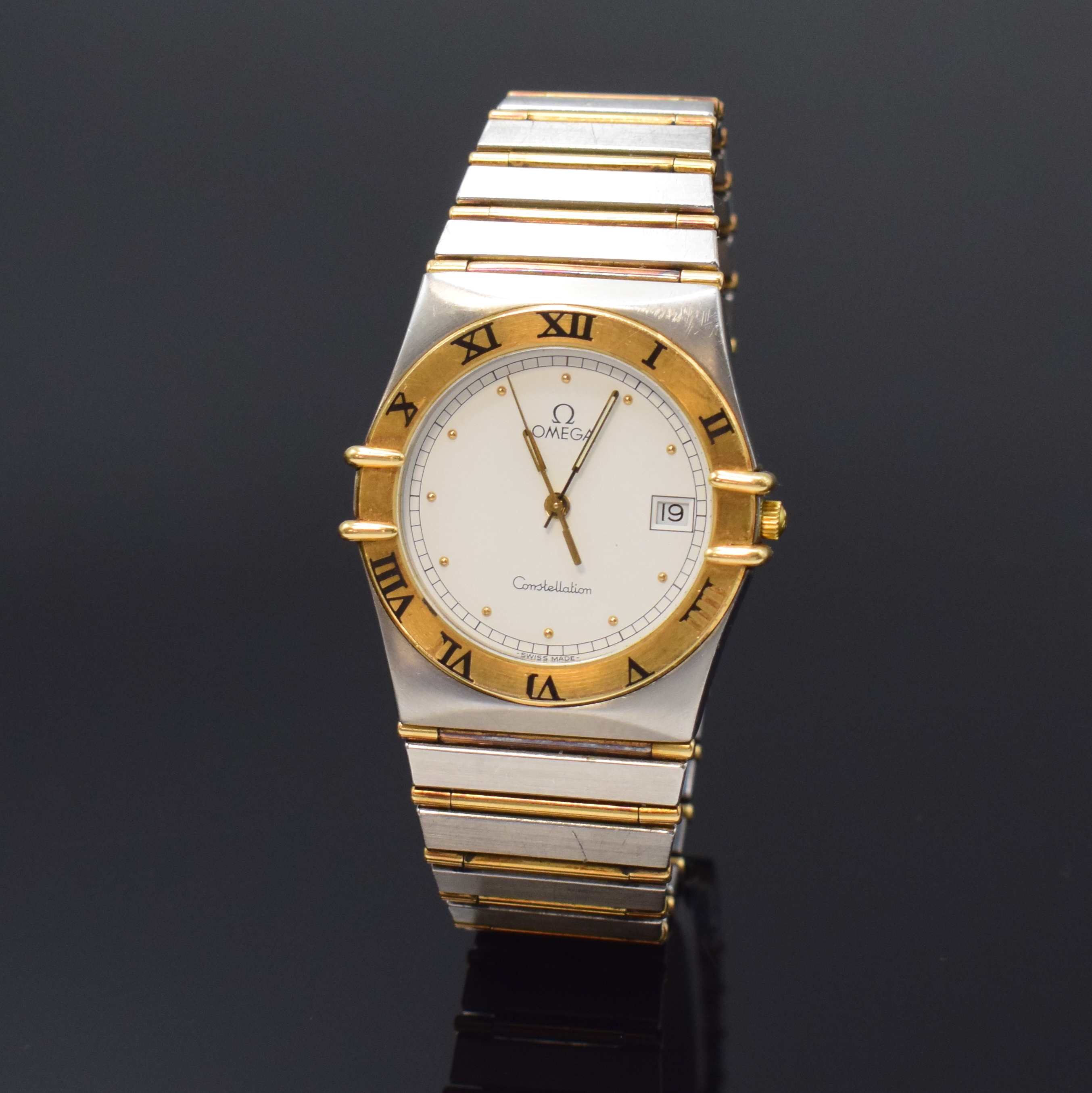 OMEGA Constellation Armbanduhr in Stahl/Gold Referenz 398.0876, Schweiz um 2000, quarz, orig. Gliederband m. Faltschl., Boden aufgedr., Lünette m. ...