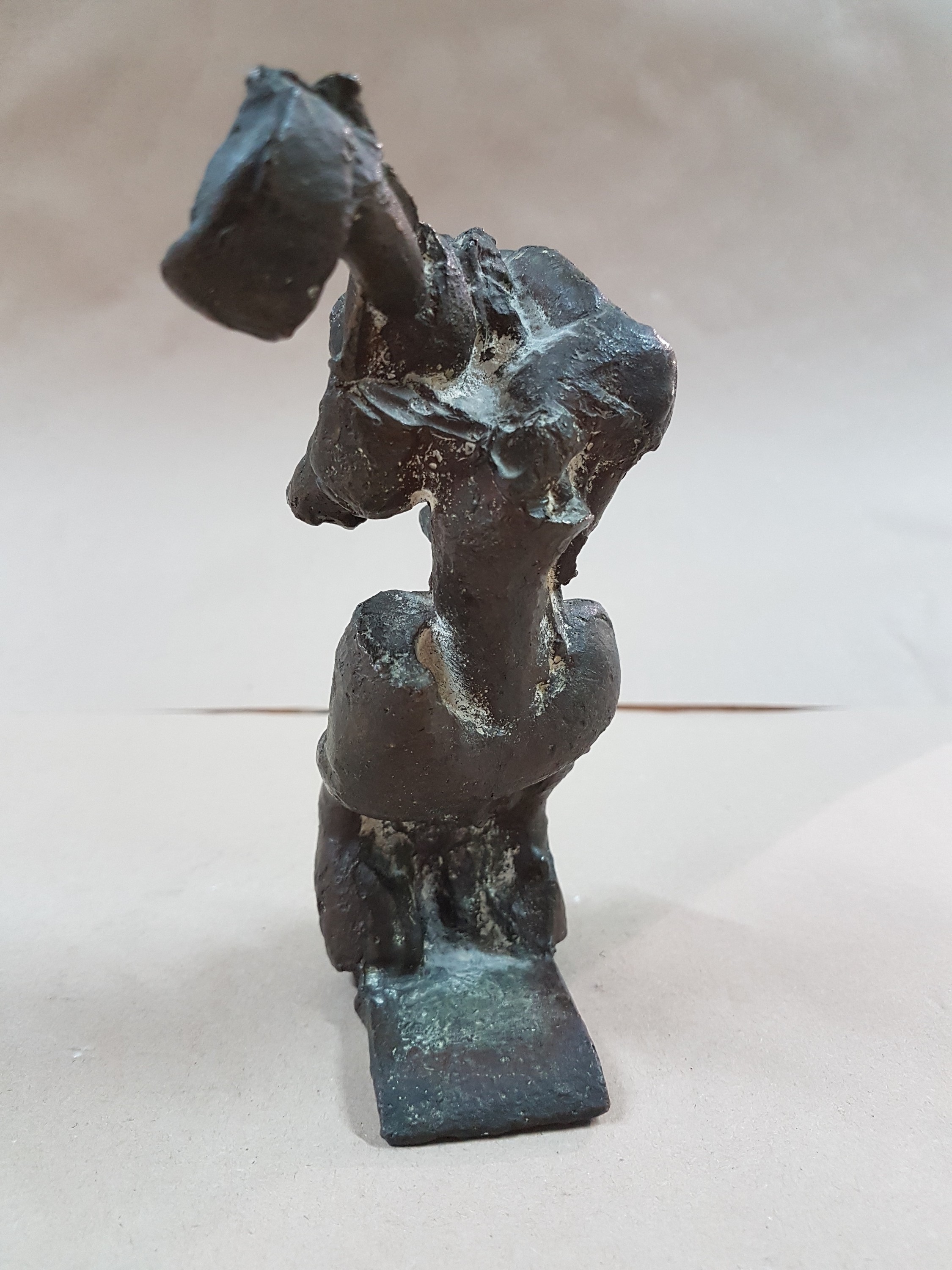 Detail c: Rolf Szymanski, 1928-2013, Tag des Überflusses, Bronzestudie, unsigniert, H. ca. 15.5cm