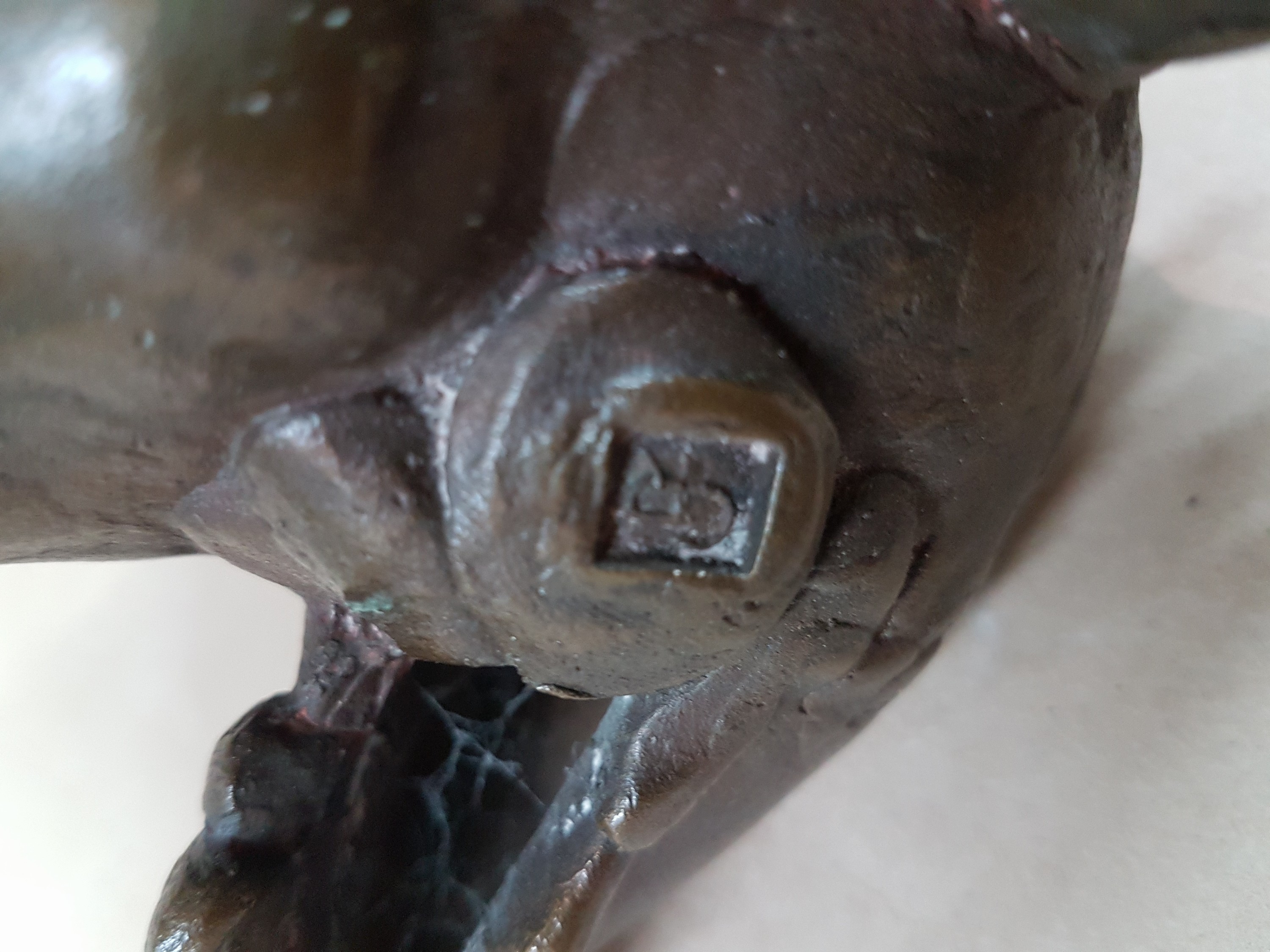 Detail f: Gernot Rumpf, geb. 1941 Kaiserslautern, Taubendritsche, Bronzeguss, signiert, ca. 14x16x21cmcm