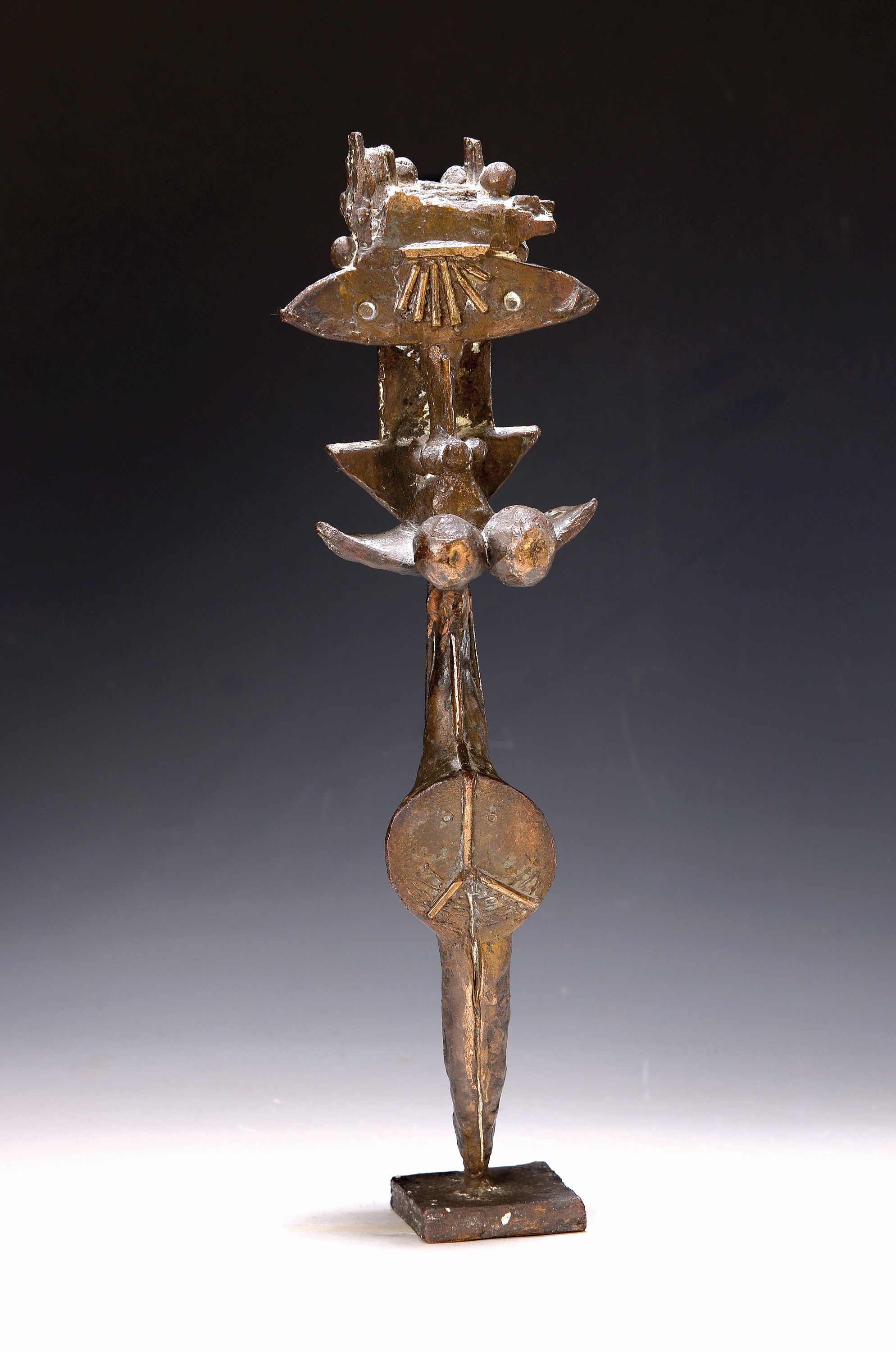 Hermann Theophil Juncker, geb. 1929 Ludwigshafen, Bronzeplastik, "Laurent", 1970, anthropomorphe Figur mit phantastisch -surrealistischen ...