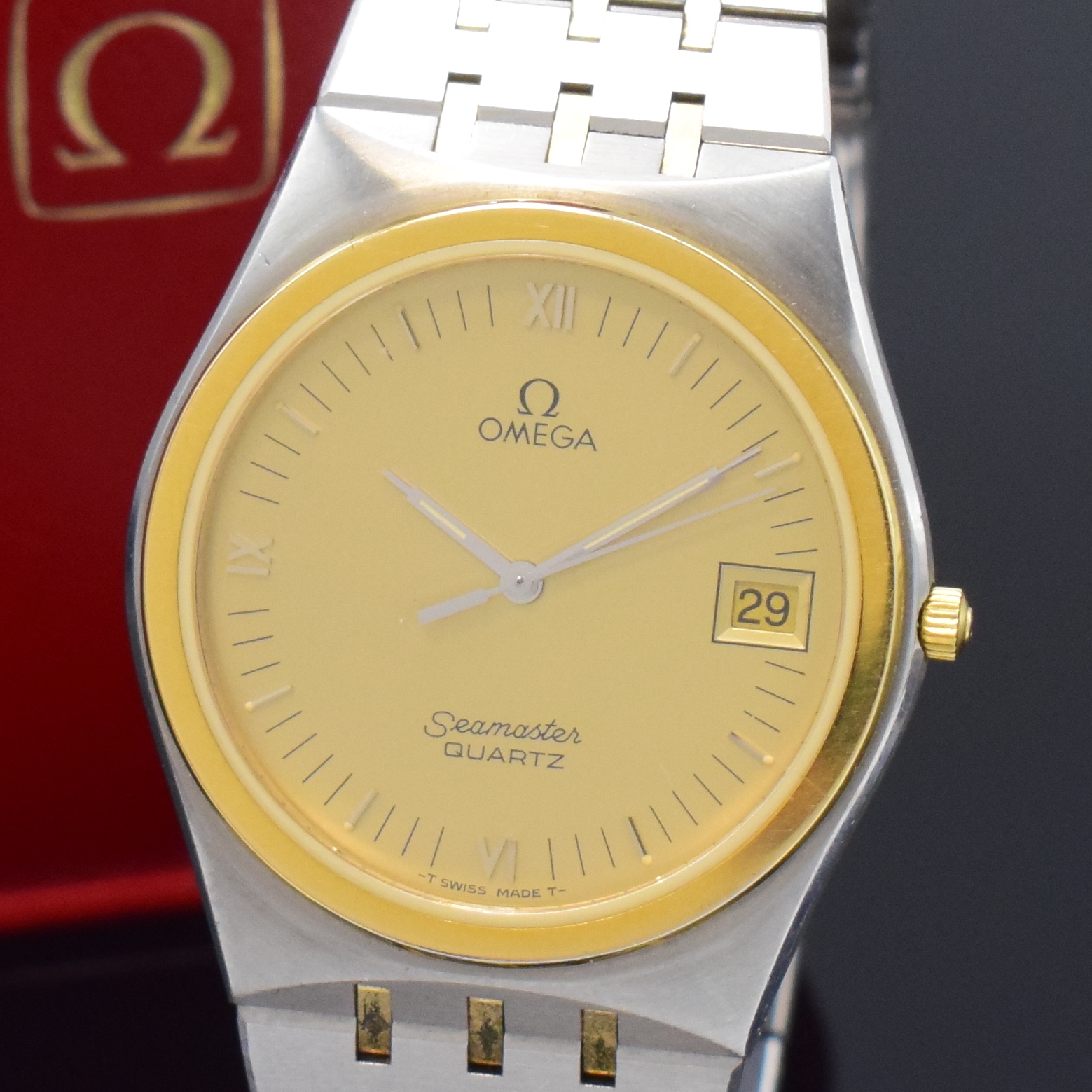 Detail a: OMEGA Seamaster Herrenarmbanduhr in Stahl/Gold Referenz 196.0275/396.0964, Schweiz um 1985, quarz, orig. Gliederband m. Faltschl., Boden aufgedr., ...