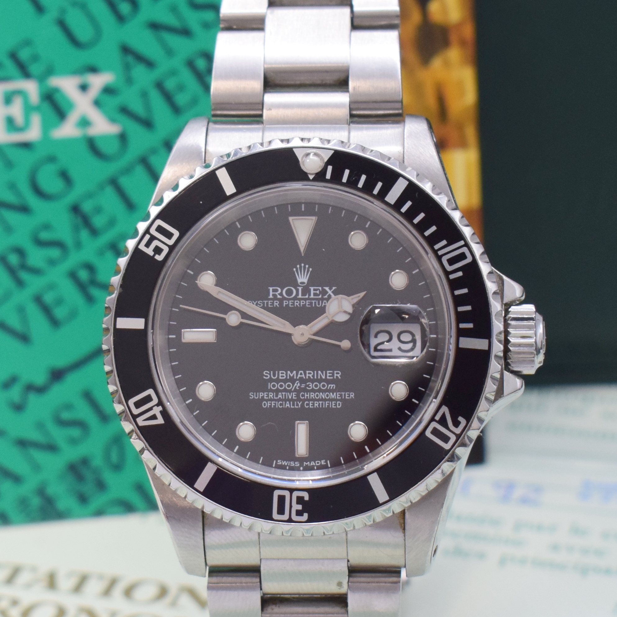 Detail a: ROLEX Herrenarmbanduhr Oyster Perpetual Date Submariner Referenz 16610, Schweiz verk. lt. beil. Pap. 11/1992, Automatik, N-Serie, Chronometer der ...