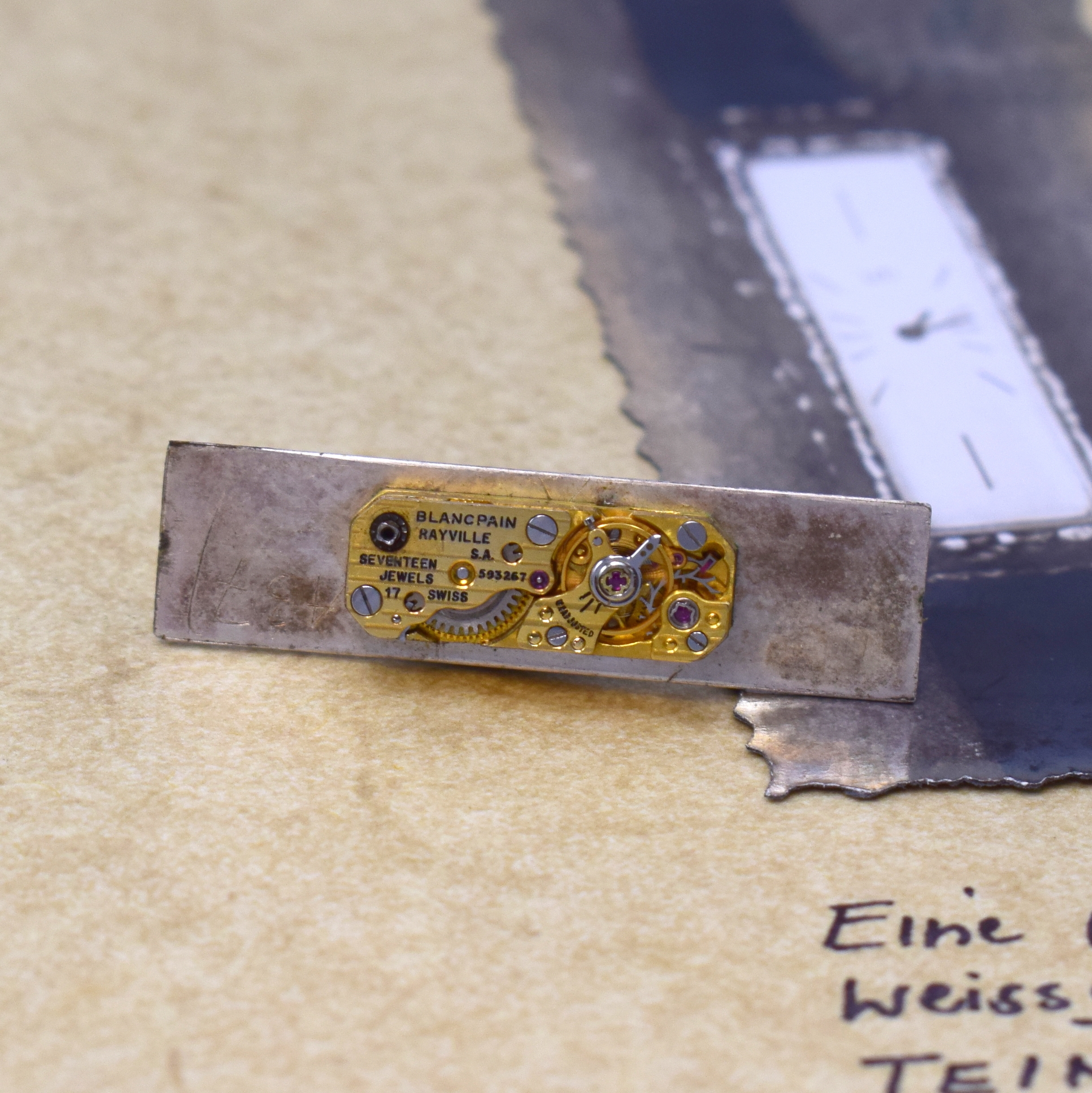 Detail g: UTI Paris / Weiland aussergewöhnliche Damen- armbanduhr in WG/GG 750/000, Frankreich / Deutschland lt. orig. Papier verk. 1982, Handaufzug, ...
