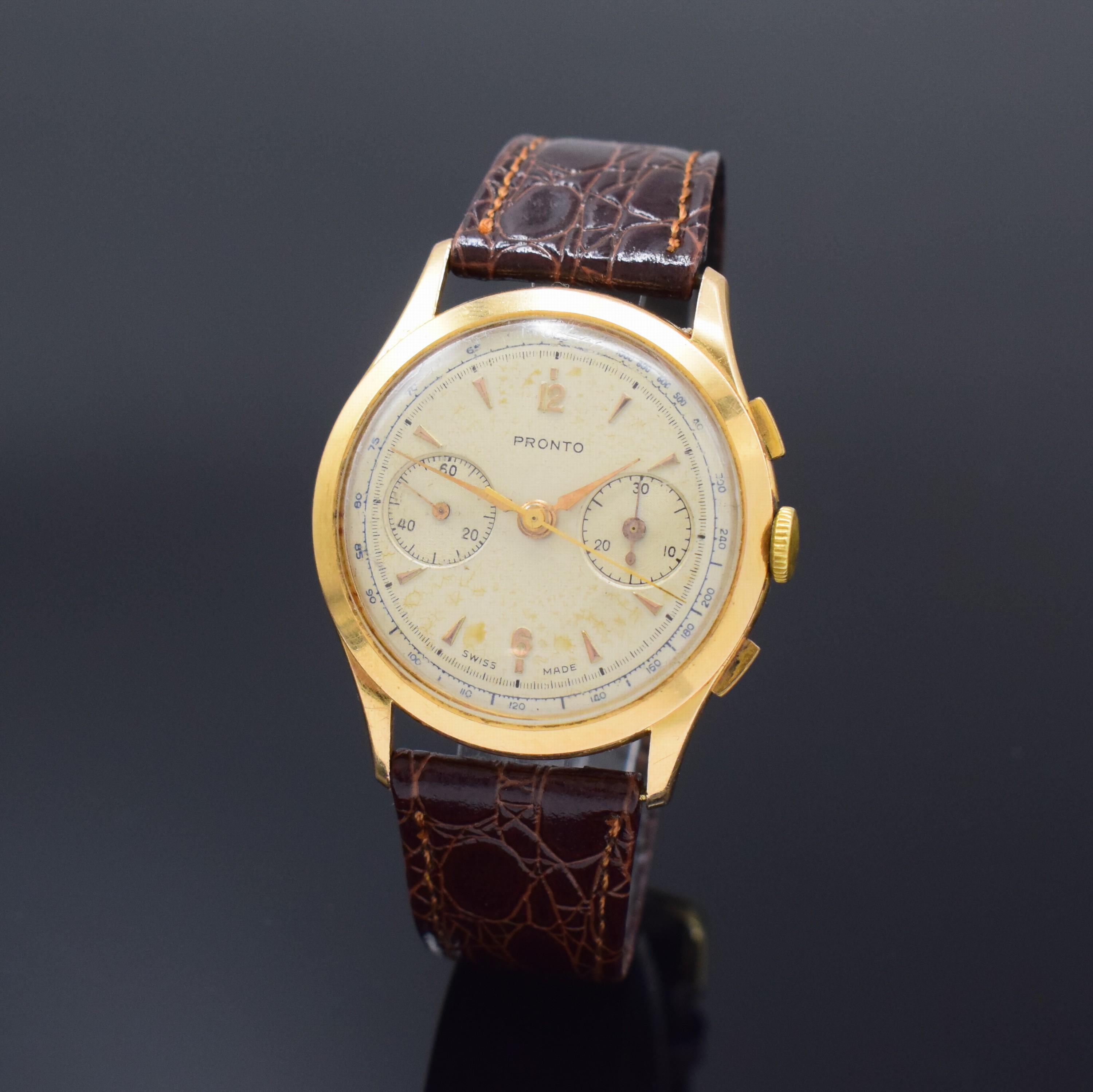PRONTO Schaltradchronograph Kaliber Valjoux 23 in GG 750/000, Schweiz um 1950, Handaufzug, Boden aufgedr., silb. Zifferbl. pat./fl., gold. Std.-Ind. ...