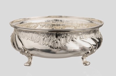 Image Big bowl , 800 silver, embossment, acanthusdecor circular, 4 feet, diam. approx. 25 cm, ...