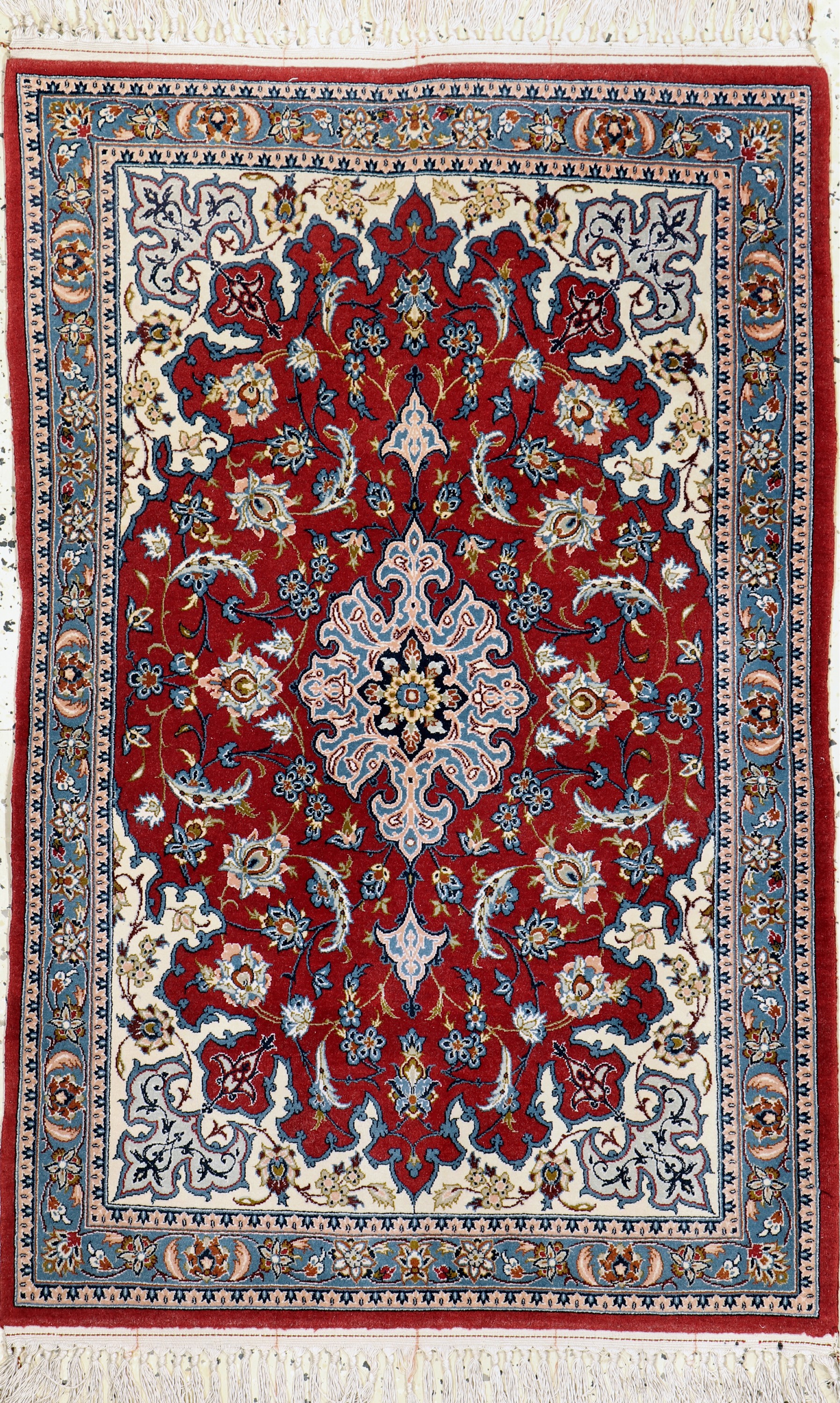 Esfahan fein, Persien, Ende 20.Jhd, Korkwolle auf Seide, ca. 117 x 77 cm, EHZ: 2, (minimaler Mottenfrass am Rand).