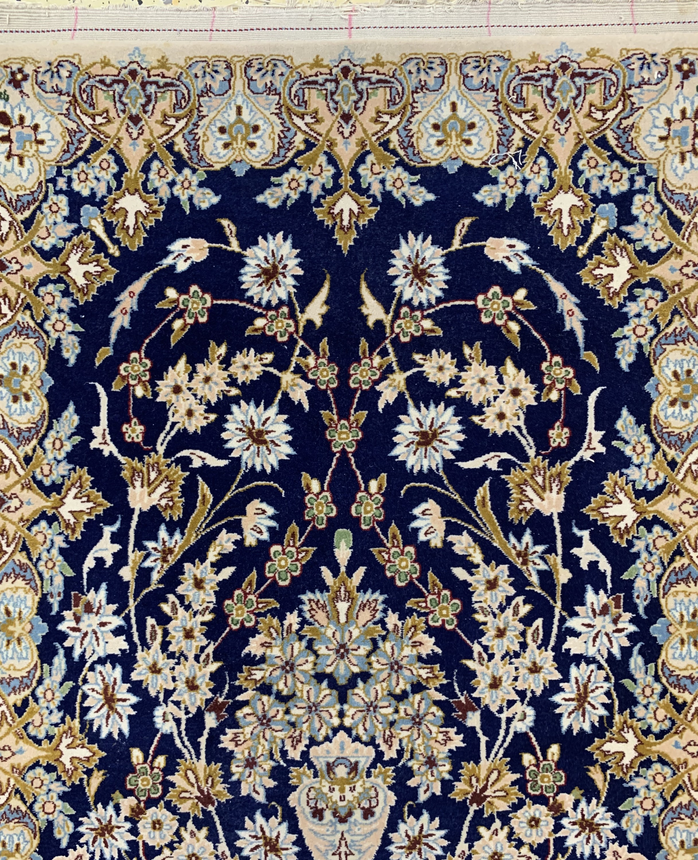 Detail b: Esfahan fein, Persien, Mitte 20.Jhd, Korkwolle auf Seide, ca. 97 x 60 cm, ca. 1,0 Mio. Kn/qm, EHZ: 2