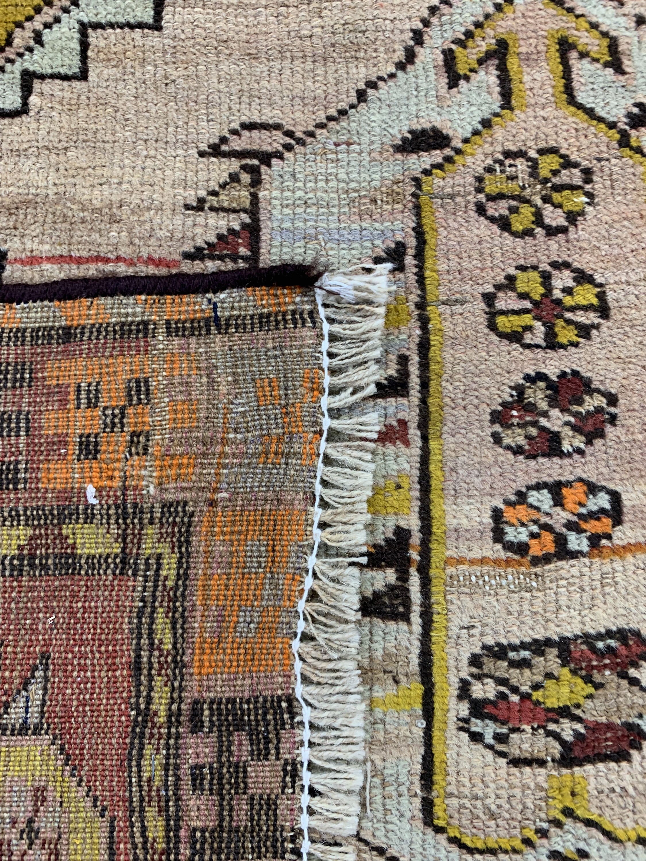 Detail d: Antiker Kazak, Kaukasus, um 1900, Wolle aufWolle, ca. 204 x 125 cm, verkürzt, EHZ: 3