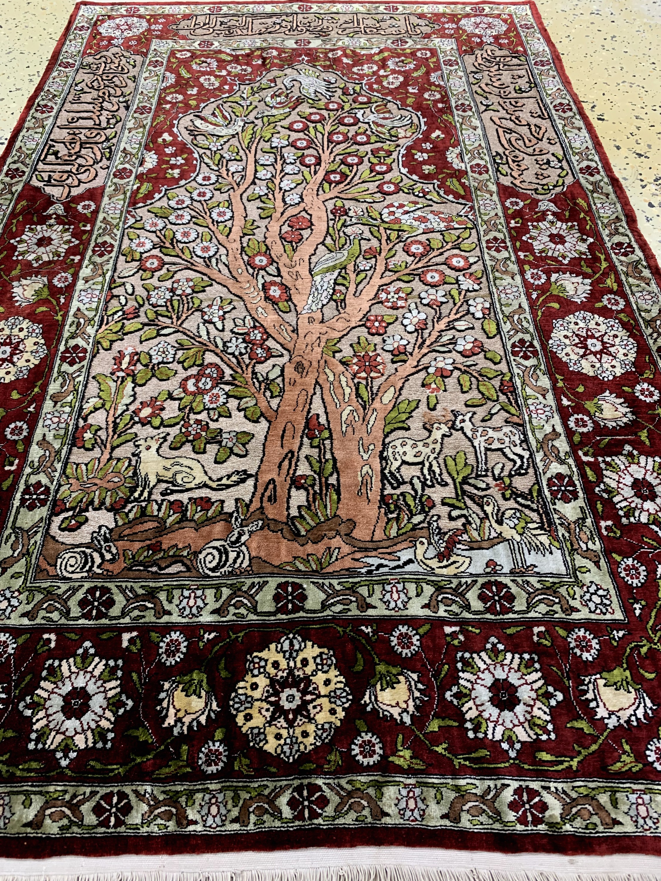 Detail f: Hereke Seide fein signiert, Türkei, Mitte 20.Jhd, reine Naturseide" Metallbroschiert", ca. 122 x 77 cm, ca. 1 Mio Kn/qm, EHZ: 1-2