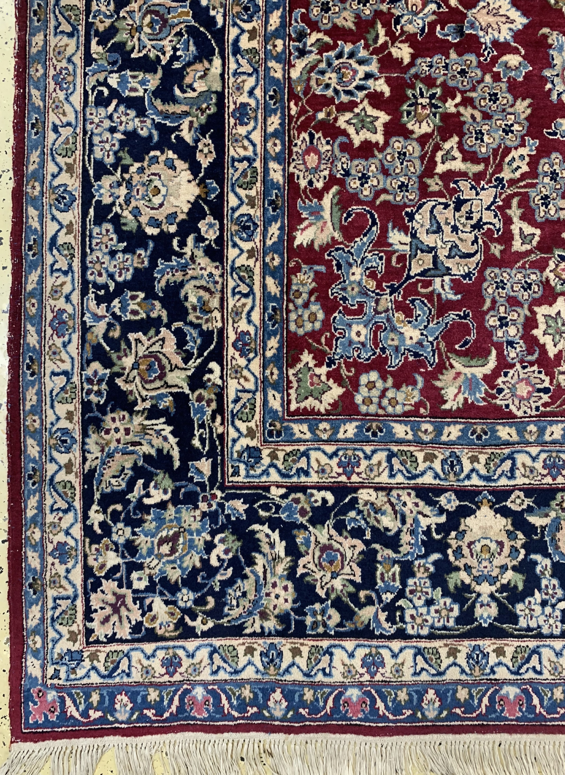 Detail b: Najafabad"Aala Baft"signiert, Persien, Mitte 20.Jhd, Wolle auf Baumwolle, ca. 370 x 255 cm, EHZ: 2