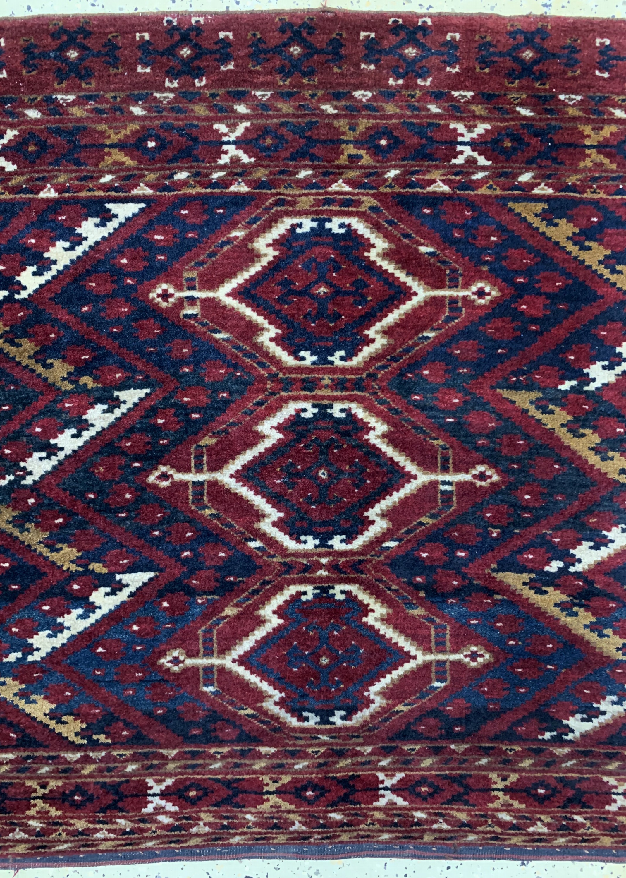 Detail b: Beschir Tschowal antik, Turkmenistan, 19.Jhd, Wolle auf Baumwolle, ca. 160 x 106 cm,EHZ: 2