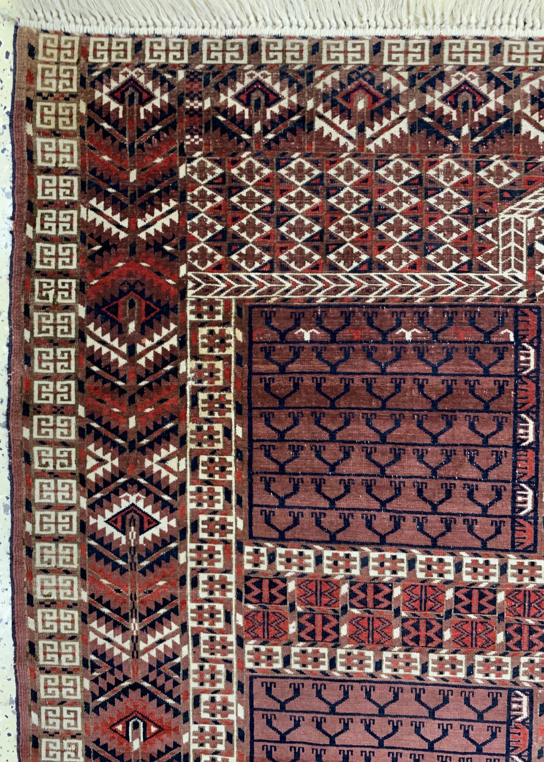 Detail c: Tekke Engsi antik, Turkmenistan, 19.Jhd, Wolle auf Wolle, ca. 135 x 130 cm, EHZ: 3