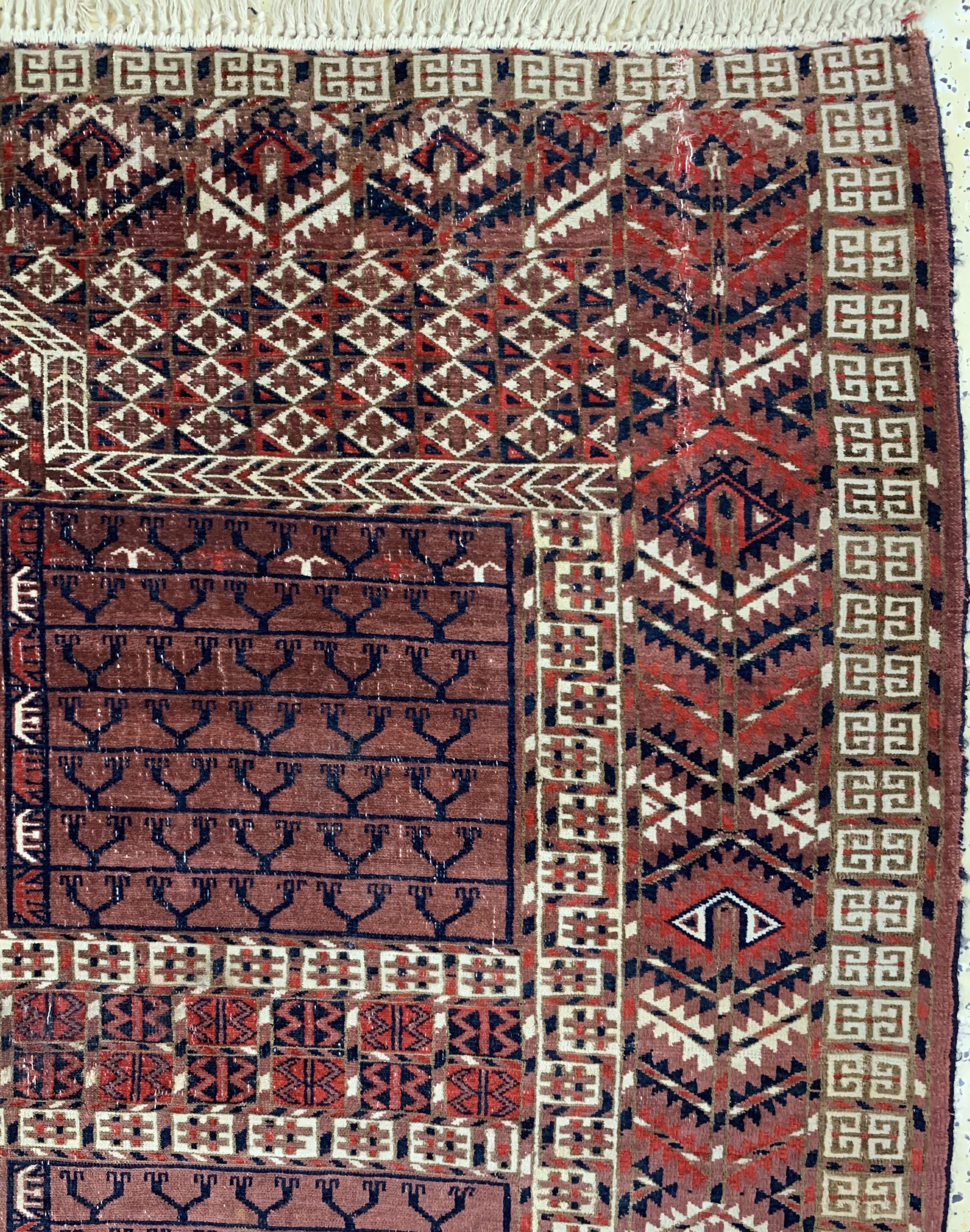 Detail d: Tekke Engsi antik, Turkmenistan, 19.Jhd, Wolle auf Wolle, ca. 135 x 130 cm, EHZ: 3