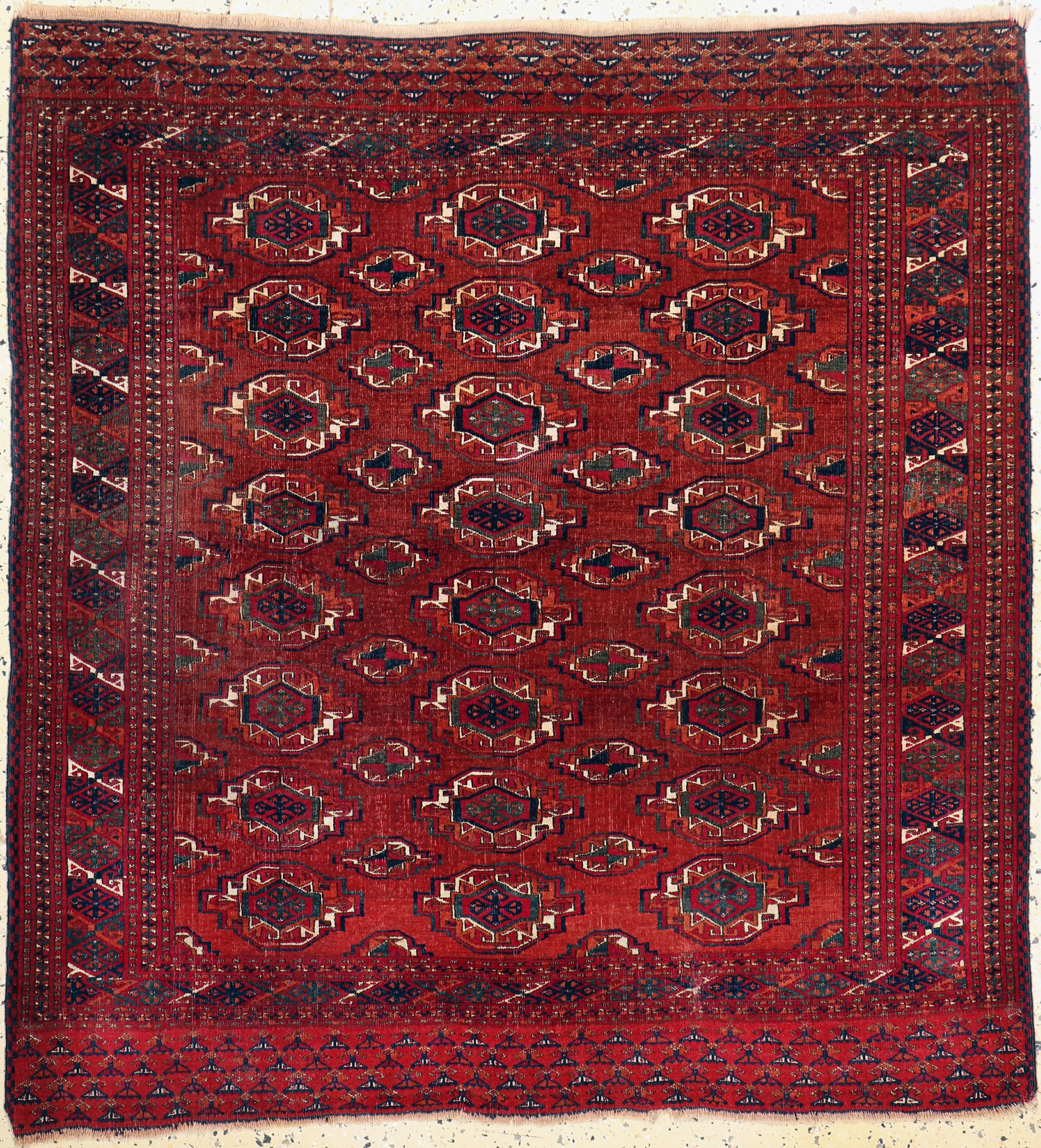 Saryk Hauptteppich antik, Turkmenistan, 19.Jhd, Wolle auf Wolle, ca. 140 x 130 cm, EHZ: 3