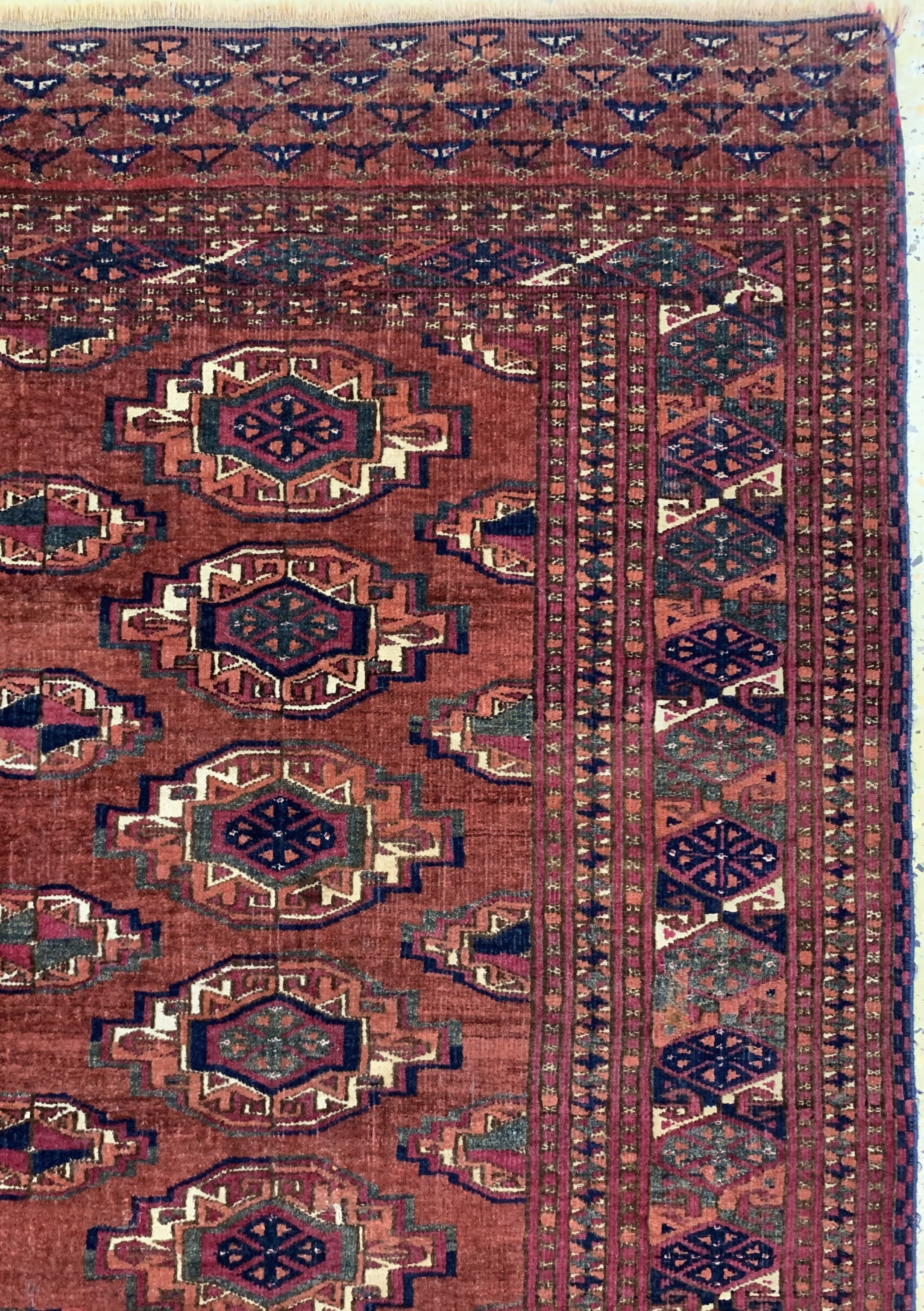 Detail d: Saryk Hauptteppich antik, Turkmenistan, 19.Jhd, Wolle auf Wolle, ca. 140 x 130 cm, EHZ: 3