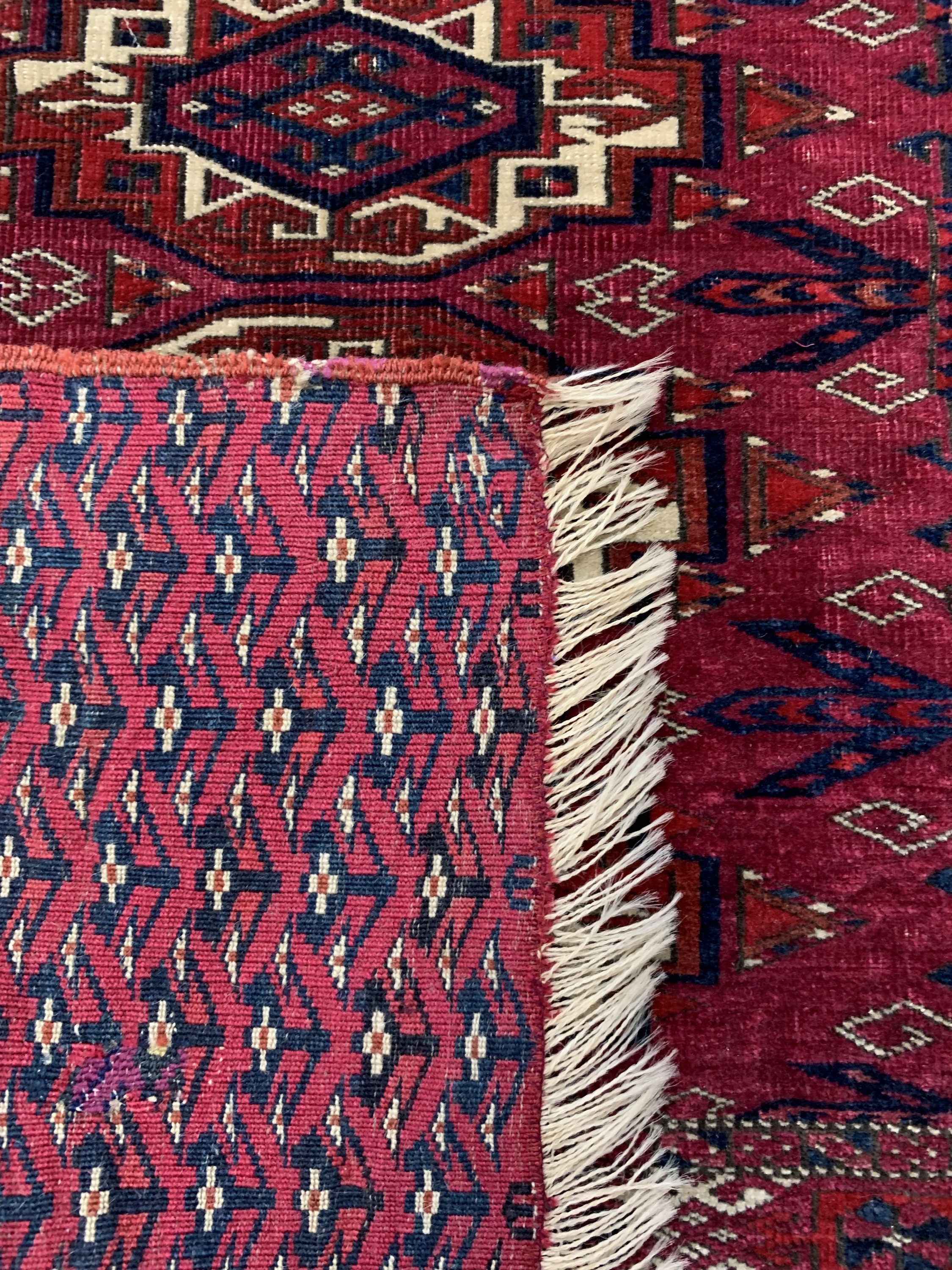 Detail d: Kizil-Ayak Tschowal antik, Turkmenistan, 19.Jhd, Wolle auf Wolle, ca. 133 x 72 cm, EHZ:3, (kleine Restaurierung)