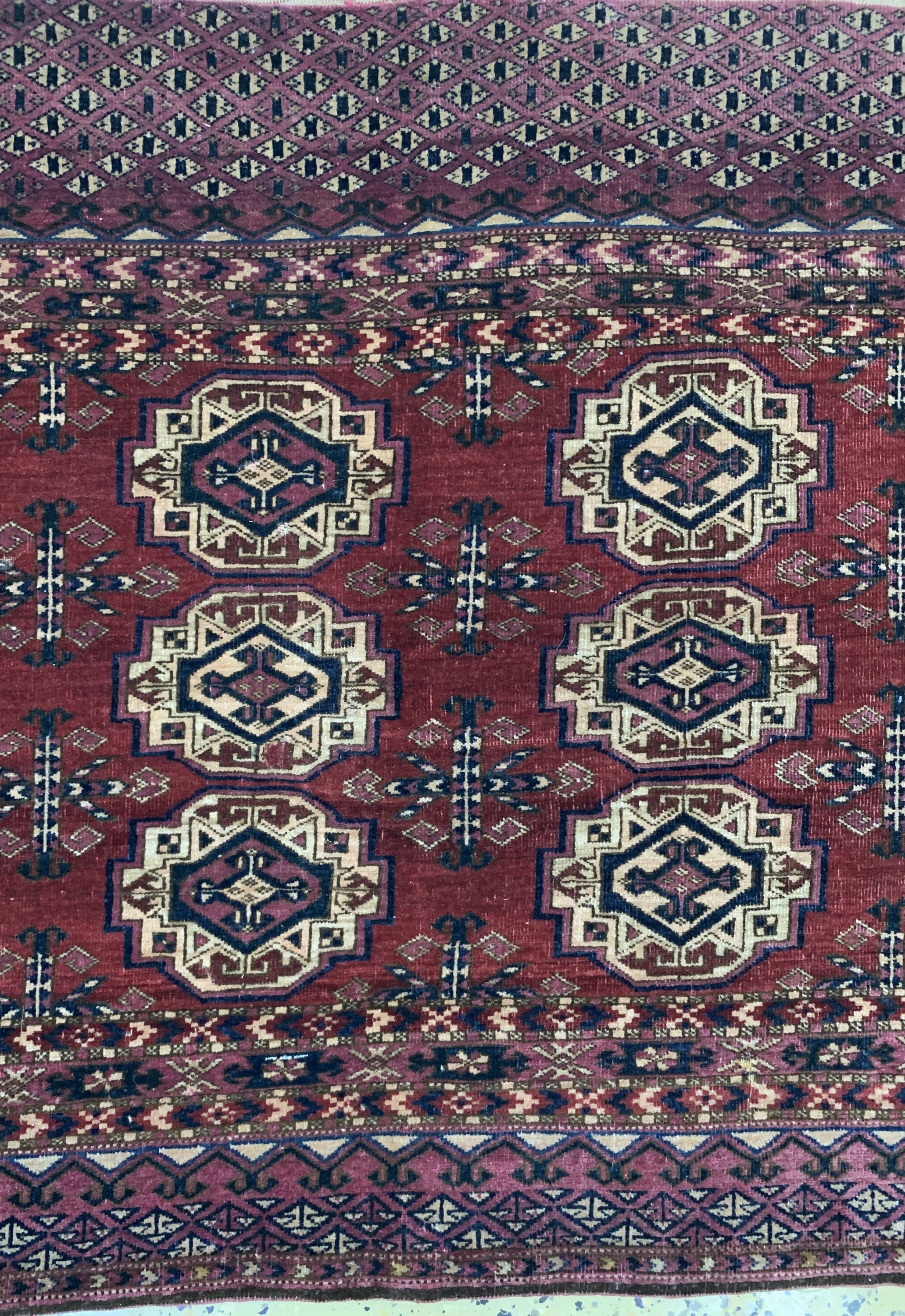 Detail b: Saryk Tschowal antik, Turkmenistan, 19.Jhd,Wolle auf Wolle, ca. 127 x 84 cm, EHZ: 3