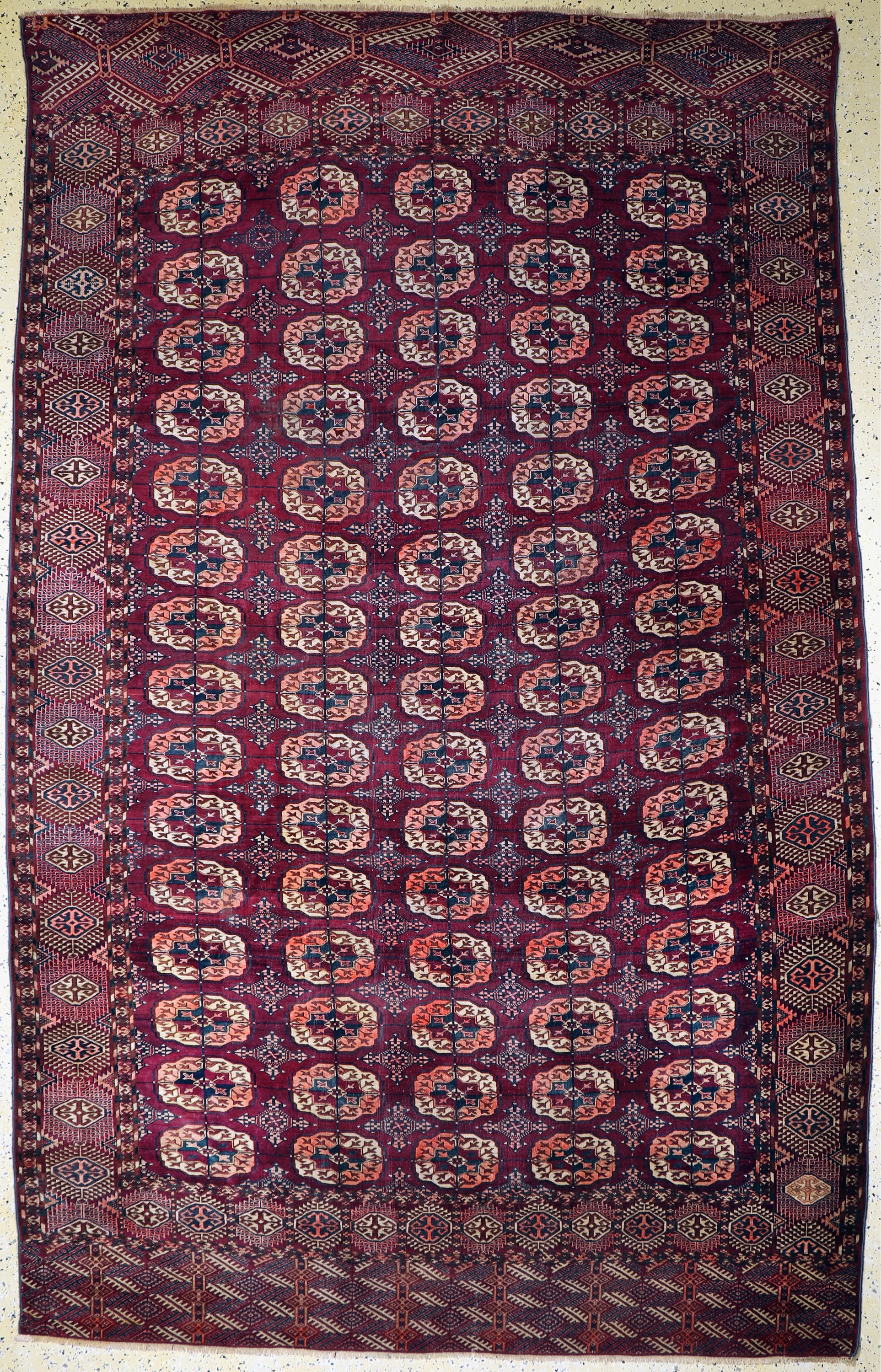 Tekke Hauptteppich antik, Turkmenistan, 19.Jhd, Wolle auf Wolle, ca. 344 x 214 cm, EHZ: 3, (Restauriert)