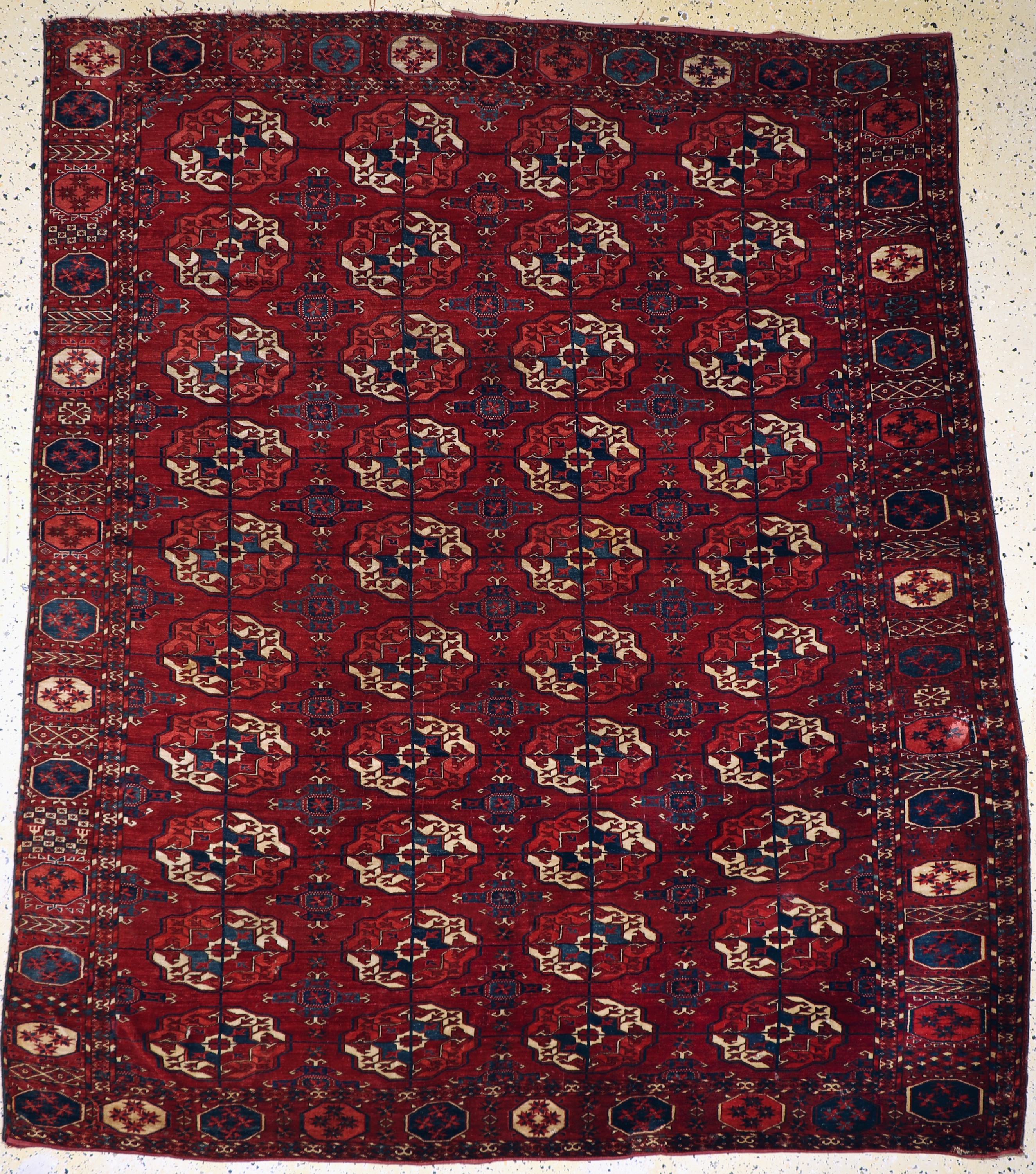 Tekke Hauptteppich antik, Turkmenistan, 19.Jhd, Wolle auf Wolle, ca. 240 x 217 cm, EHZ: 3-4