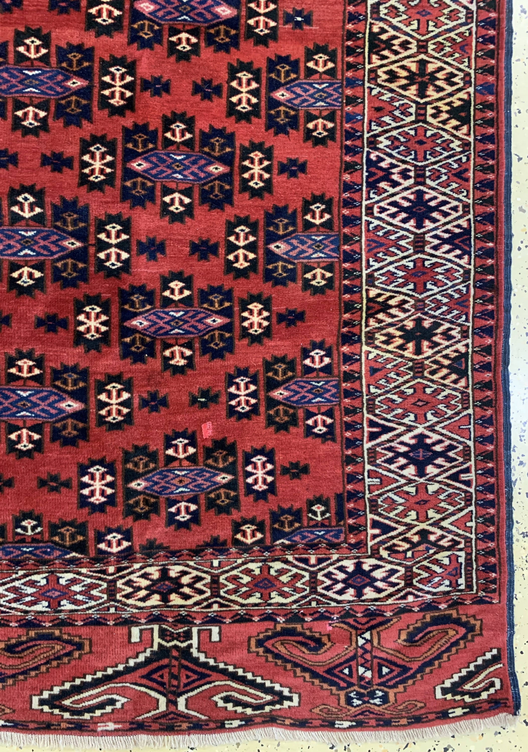 Detail a: Yomud Hauptteppich, Turkmenistan, um 1910/1920, Wolle auf Wolle, ca. 340 x 220 cm, EHZ: 2