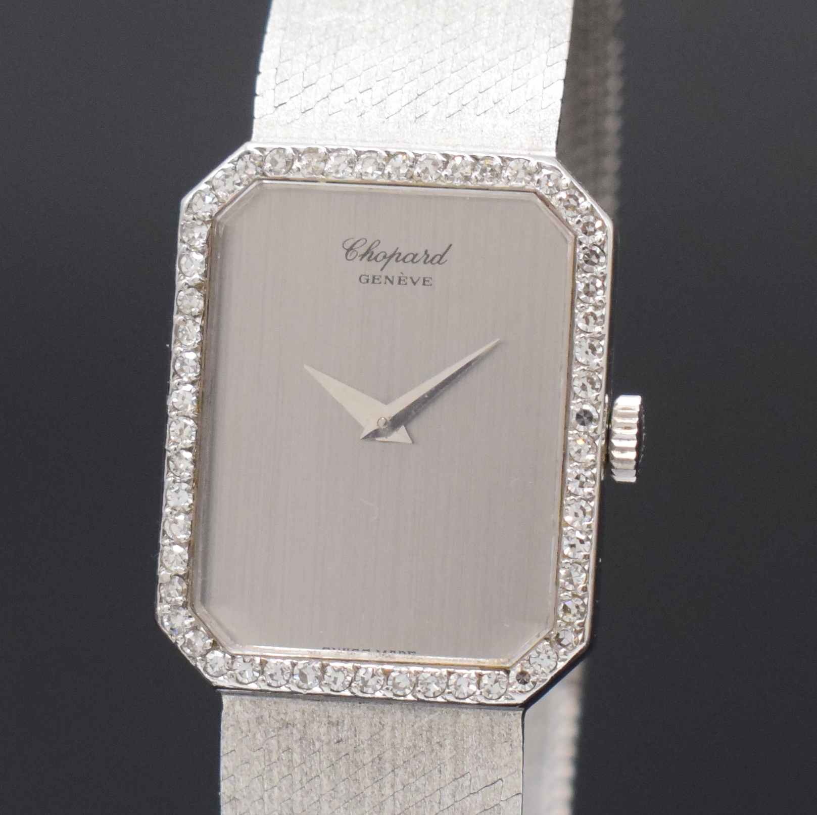 Detail a: CHOPARD Damenarmbanduhr in WG 750/000 mit Diamanten, Schweiz um 1975, Handaufzug, Boden aufgedr., Lünette aufw. m. Diamanten bes., vers. Zifferbl. ...