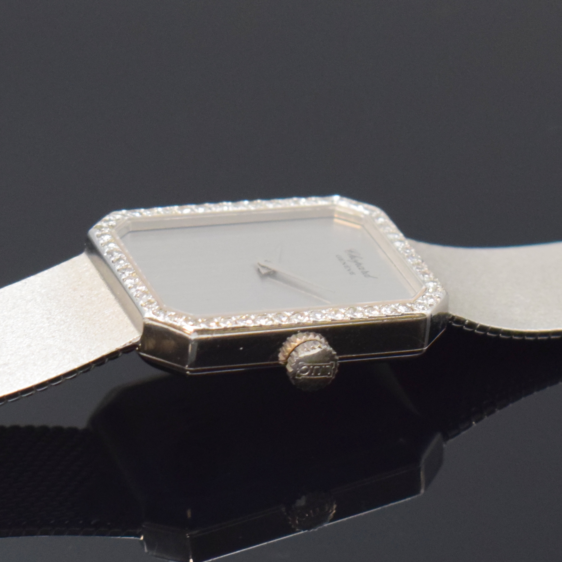 Detail d: CHOPARD Damenarmbanduhr in WG 750/000 mit Diamanten, Schweiz um 1975, Handaufzug, Boden aufgedr., Lünette aufw. m. Diamanten bes., vers. Zifferbl. ...