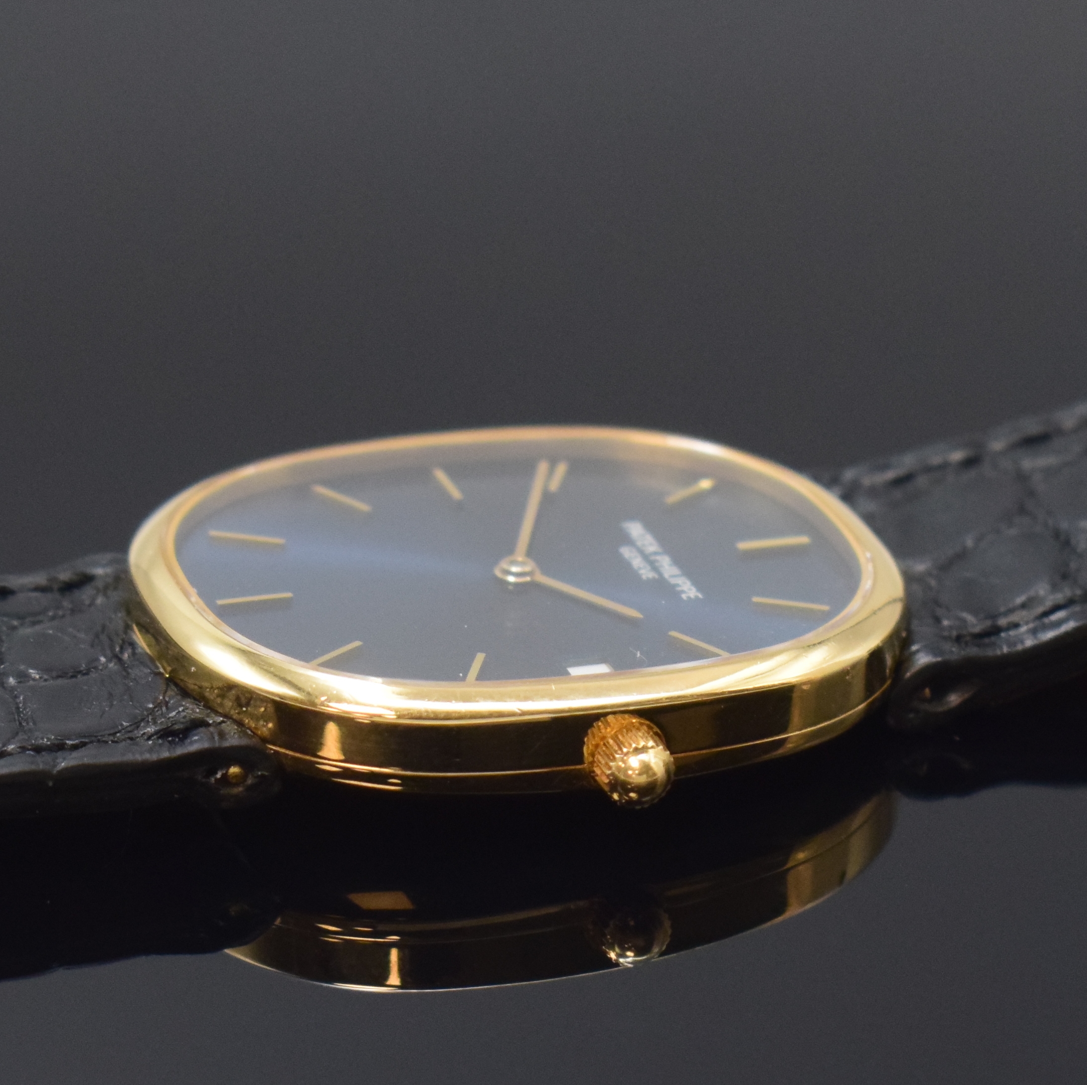 Detail c: PATEK PHILIPPE Armbanduhr Modellserie Ellipse d'Or Referenz 3788, Schweiz um 1990, quarz, Geh. in GG 750/000 inkl. neutr. Lederband m. orig. ...