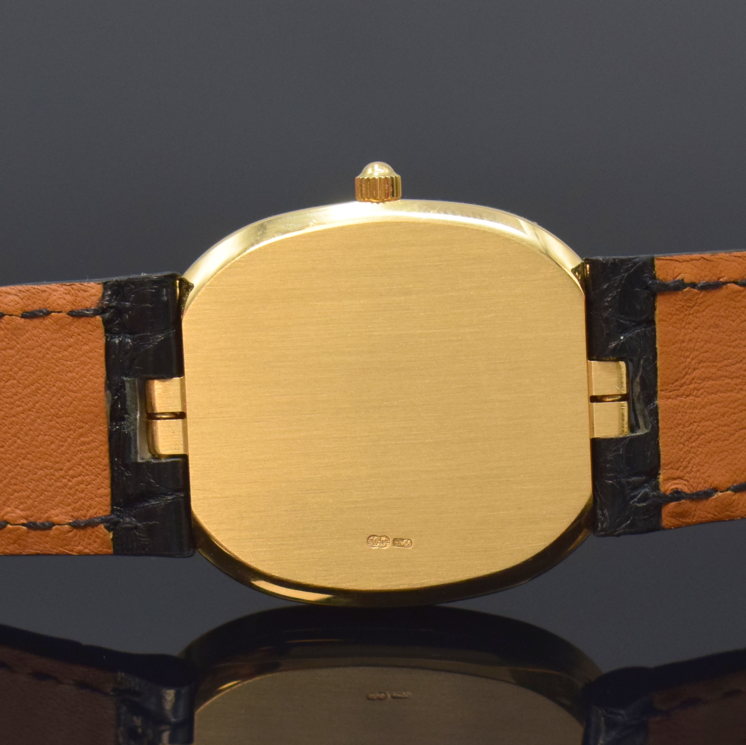 Detail d: PATEK PHILIPPE Armbanduhr Modellserie Ellipse d'Or Referenz 3788, Schweiz um 1990, quarz, Geh. in GG 750/000 inkl. neutr. Lederband m. orig. ...