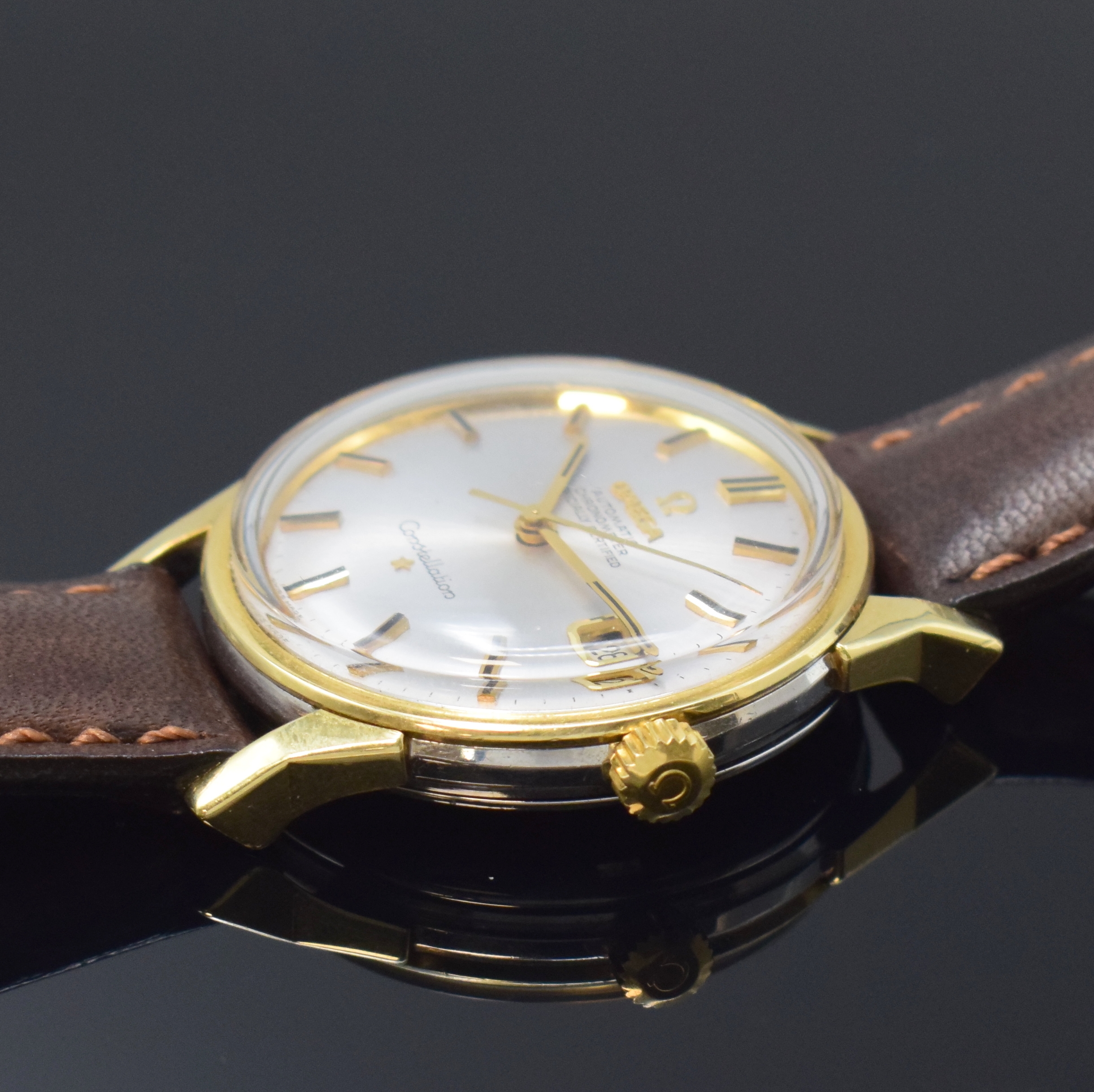Detail b: OMEGA Constellation Herrenarmbanduhr Chronometer in Stahl mit Goldhaube Referenz 168.005, Schweiz um 1965, Automatik, verschr. Boden m. ...
