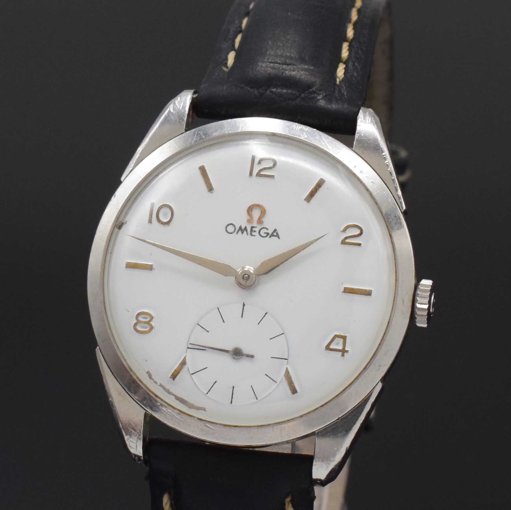 Detail a: OMEGA Vintage Herrenarmbanduhr Referenz 2900-5 in Stahl, Schweiz um 1960, Handaufzug, Boden aufgedr., weißes Zifferbl. rest., silb. Zeiger, kl. Sek. ...