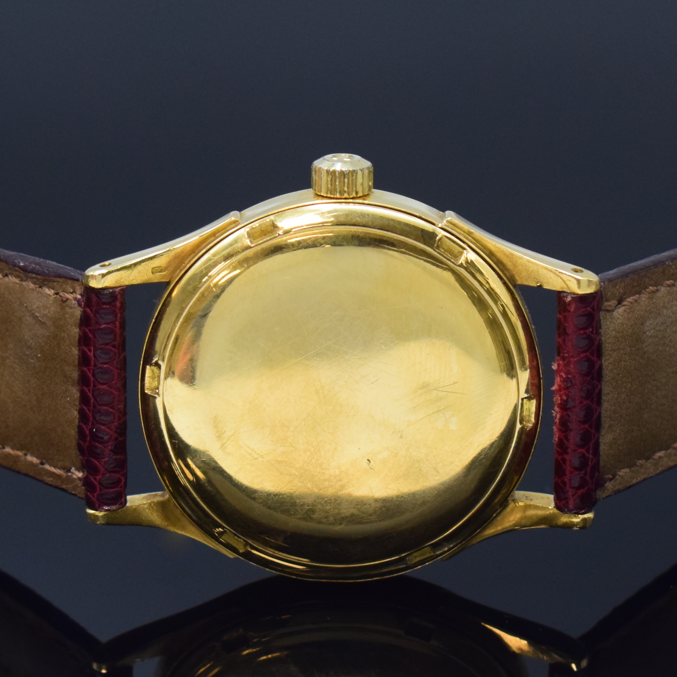 Detail c: OMEGA Herrenarmbanduhr mit Hammerautomatik in GG 750/000 Referenz 2581, Schweiz um 1950, Automatik, dell. Boden verschr., silb. späteres orig. ...