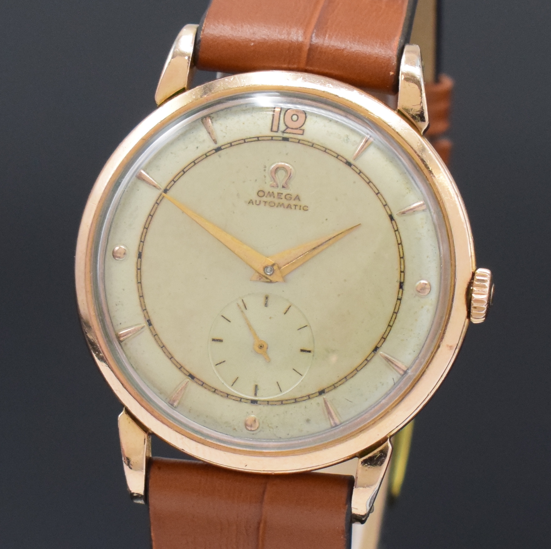 Detail a: OMEGA Herrenarmbanduhr 80 Micron vergoldet mit Hammerautomatik Referenz 2398-1, Schweiz um 1950, Automatik, neutr. Lederband m. Omega Schliesse, ...