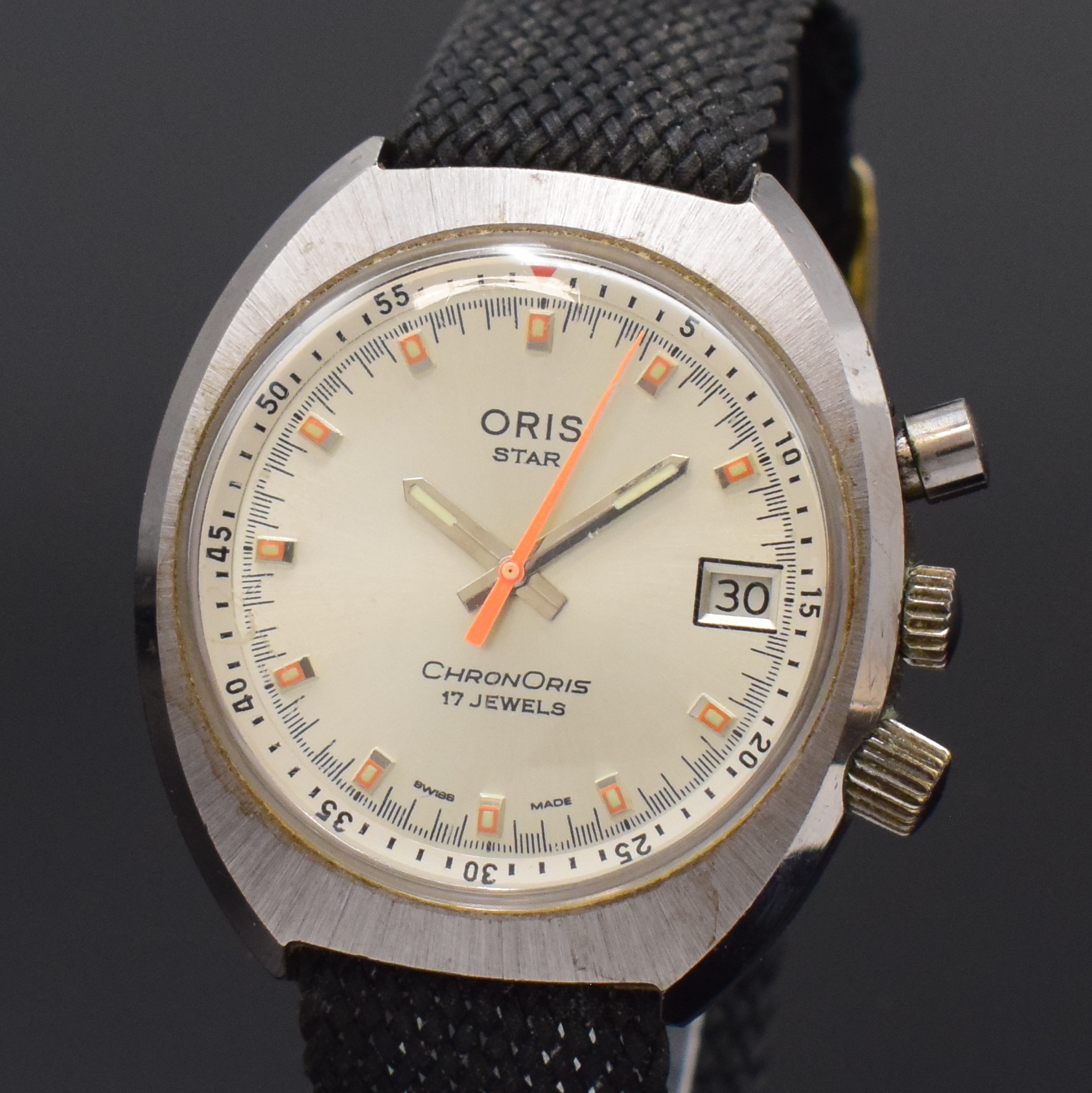 Detail a: ORIS Star ChronOris seltene Herrenarmbanduhr mit Chronograph, Schweiz um 1970, Handaufzug, verchr. Geh. m. verschr. Stahlboden, Chrono-Drücker b. 2, ...