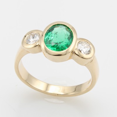 Image Ring mit Smaragd und Brillanten, RG 585/000, ovaler Smaragd ca. 1.45 ct, 2 Brill. zus. ...
