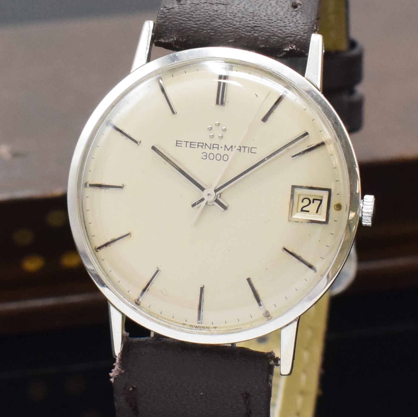 Detail a: ETERNA-MATIC 3000 seltene Herrenarmbanduhr in WG 750/000, Schweiz um 1965, Automatik, 3- tlg. Geh., Boden u. Glasrand aufgedr., silb. Zifferbl., ...