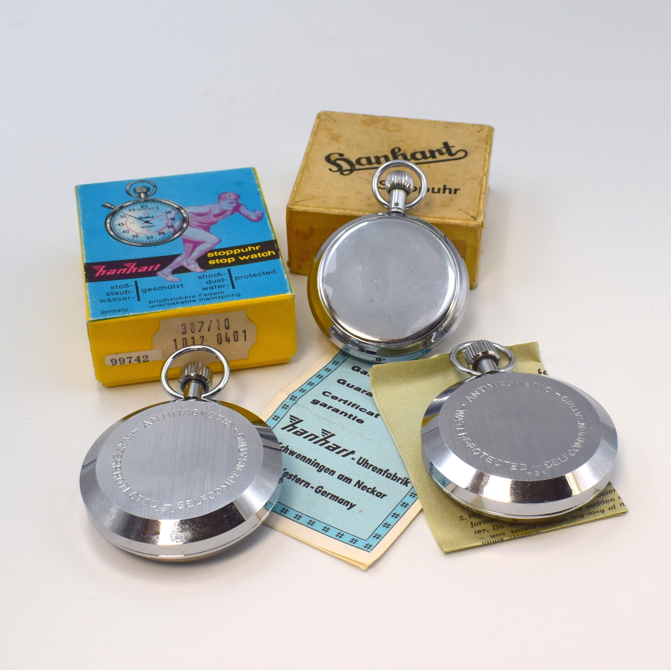 Detail b: HANHART 3 verchromte Stoppuhren, Deutschland um 1940/1960, weisse Zifferblätter, 30 Sek.- u. 15 Min.-Stoppzähler, 1x Zeiger korr./Sek.-Zeiger zu ...
