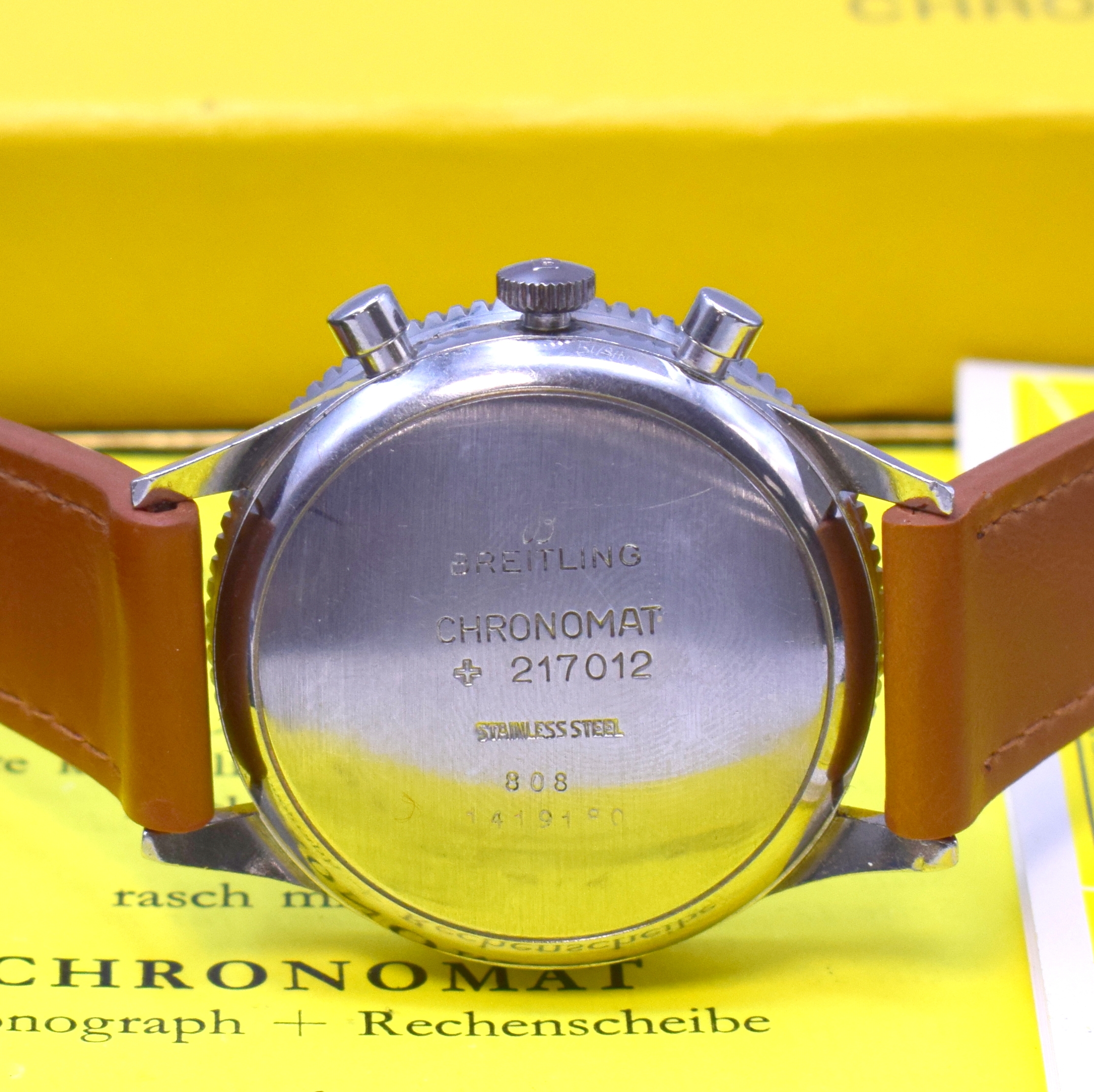 Detail c: BREITLING Chronomat Referenz 808 in Stahl, Schweiz um 1973, Handaufzug, Geh. m. Rechenschieber-Drehlünette, Boden aufgedr., Krone später, silb. ...