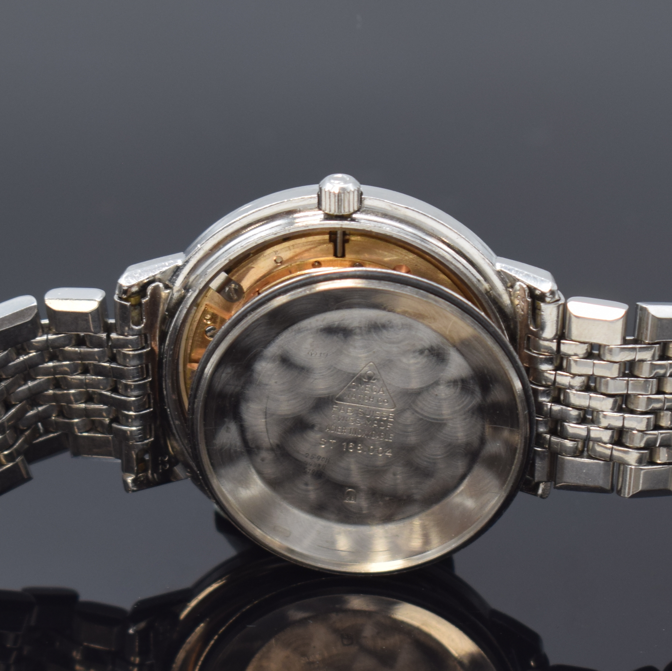 Detail g: OMEGA Constellation Chronometer Herrenarmbanduhr in Stahl Referenz 168.004, Schweiz um 1968, Automatik, Boden m. Darst. Sternwarte verschr., orig. ...