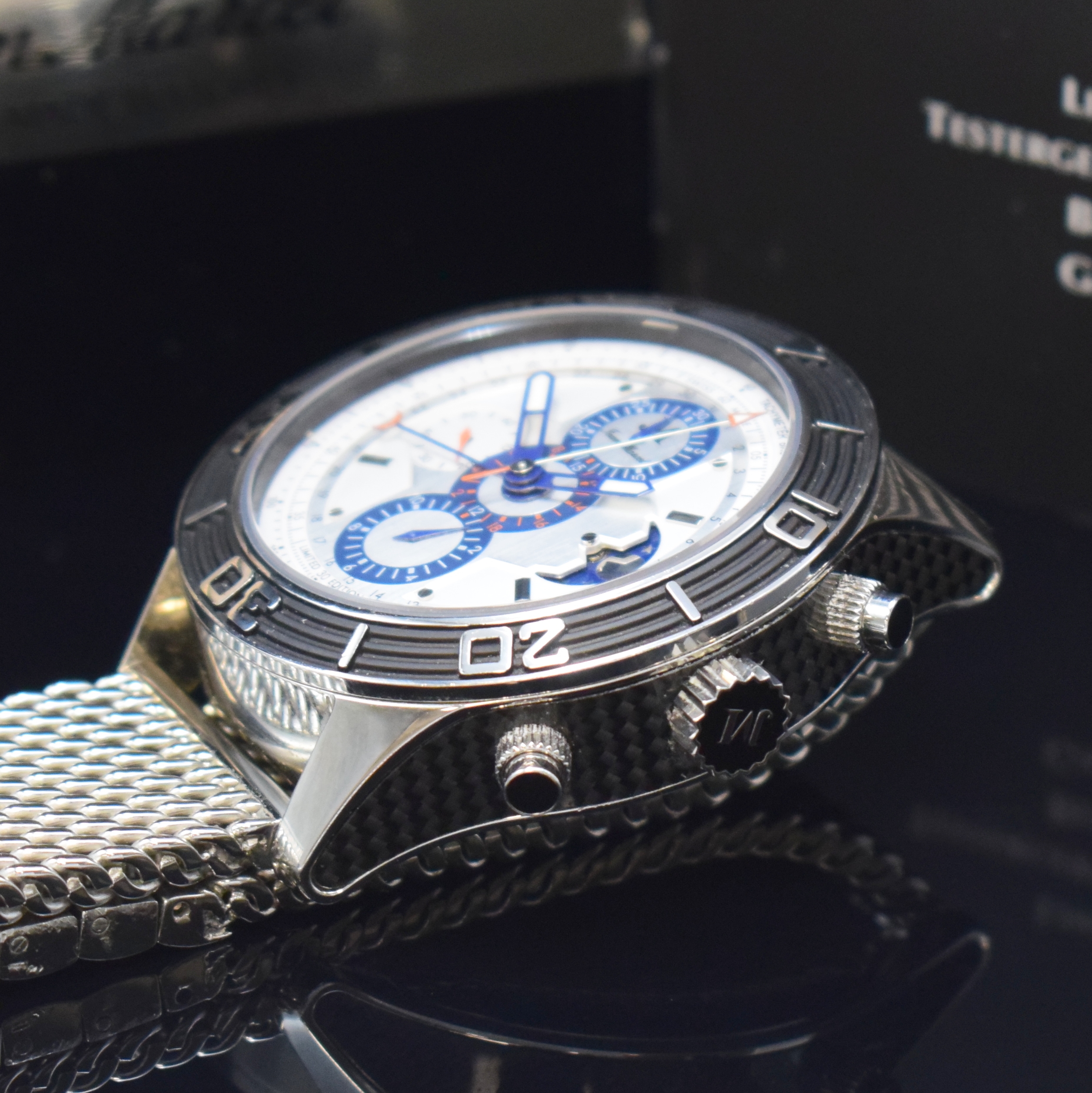 Detail c: JEAN MARCEL Mythos auf 100 Stück limitierter Armbandchronograph in Stahl, Schweiz um 2020, Automatik, orig. Stahlband m. dopp. Faltschl., beids. ...