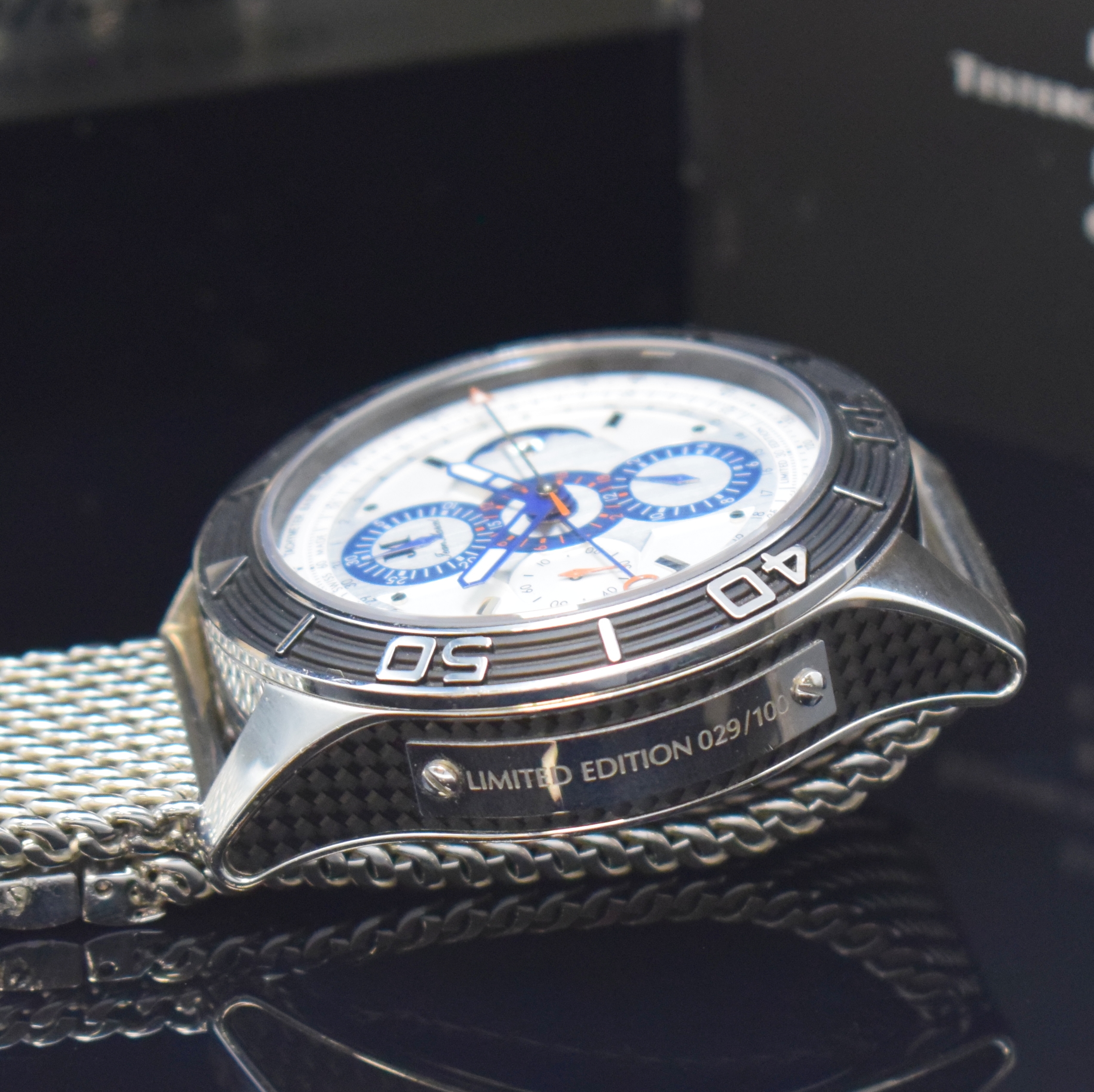 Detail d: JEAN MARCEL Mythos auf 100 Stück limitierter Armbandchronograph in Stahl, Schweiz um 2020, Automatik, orig. Stahlband m. dopp. Faltschl., beids. ...